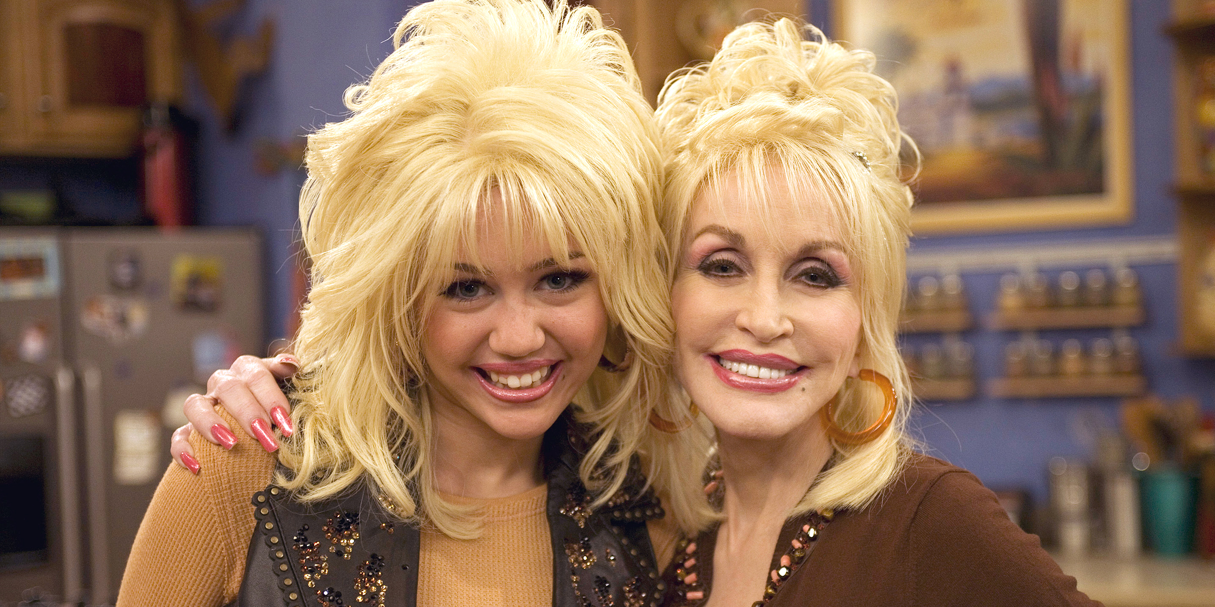 Miley Cyrus and Dolly Parton | Source: Getty Images