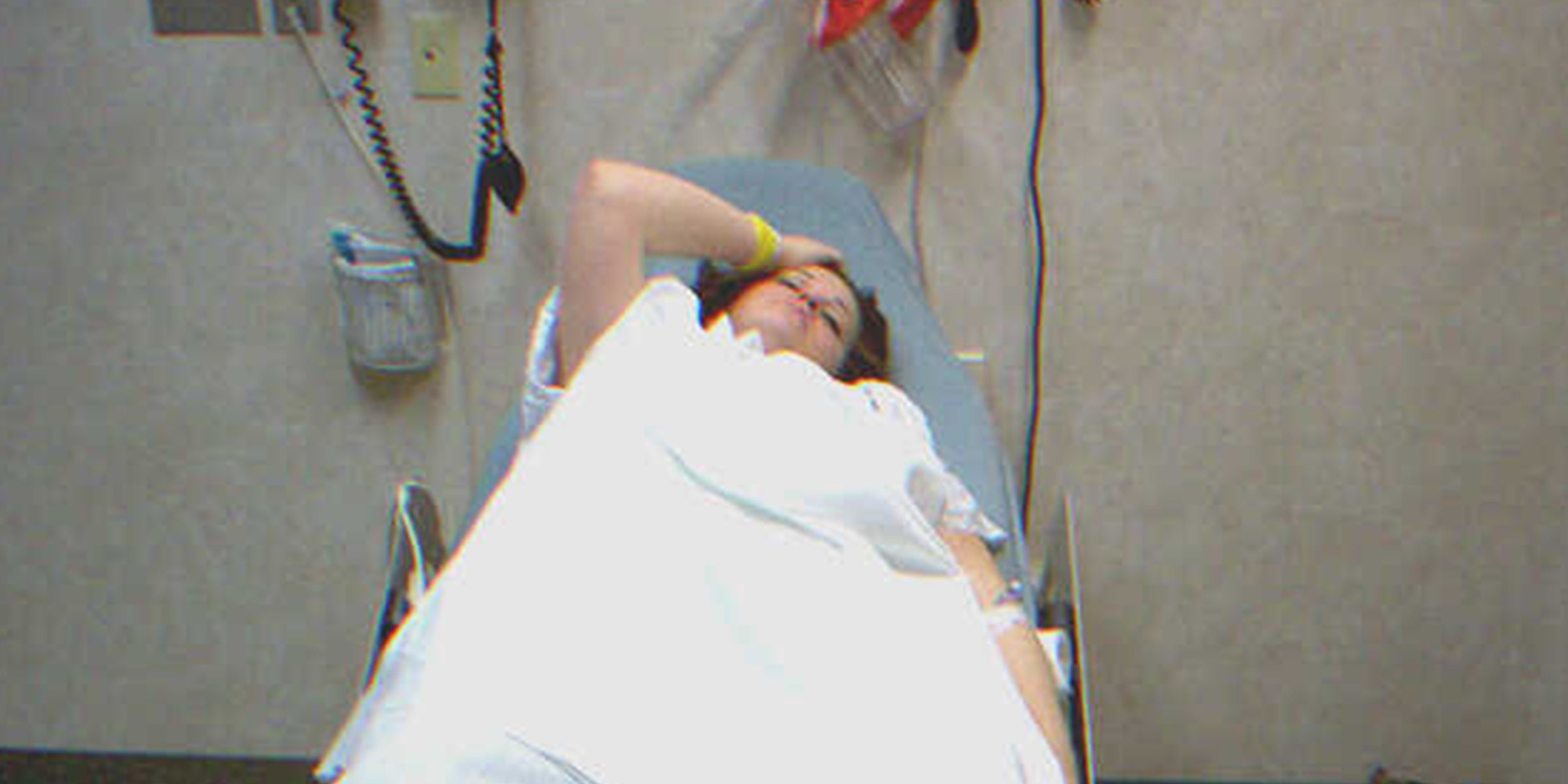 Eine Frau liegt im Krankenhaus | Quelle: Flickr