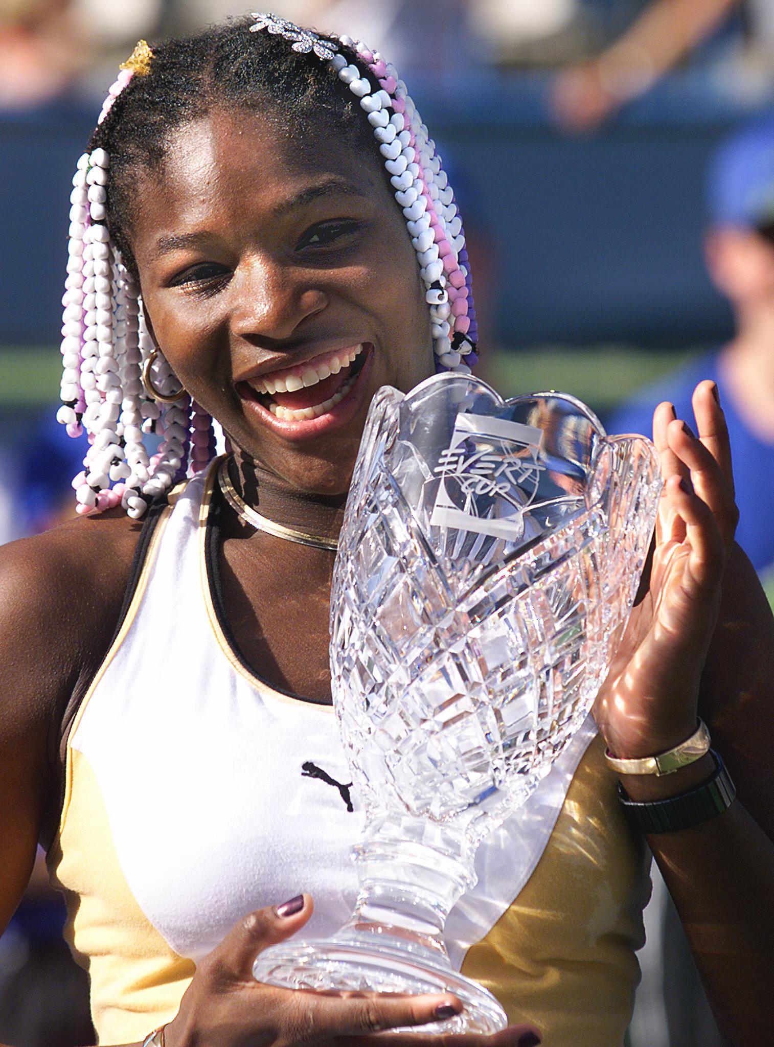 Serena Williams after winning the Evert Cup Final against Steffi Graf on March 13, 1999, in Indian Wells, California. | Source: Getty Images