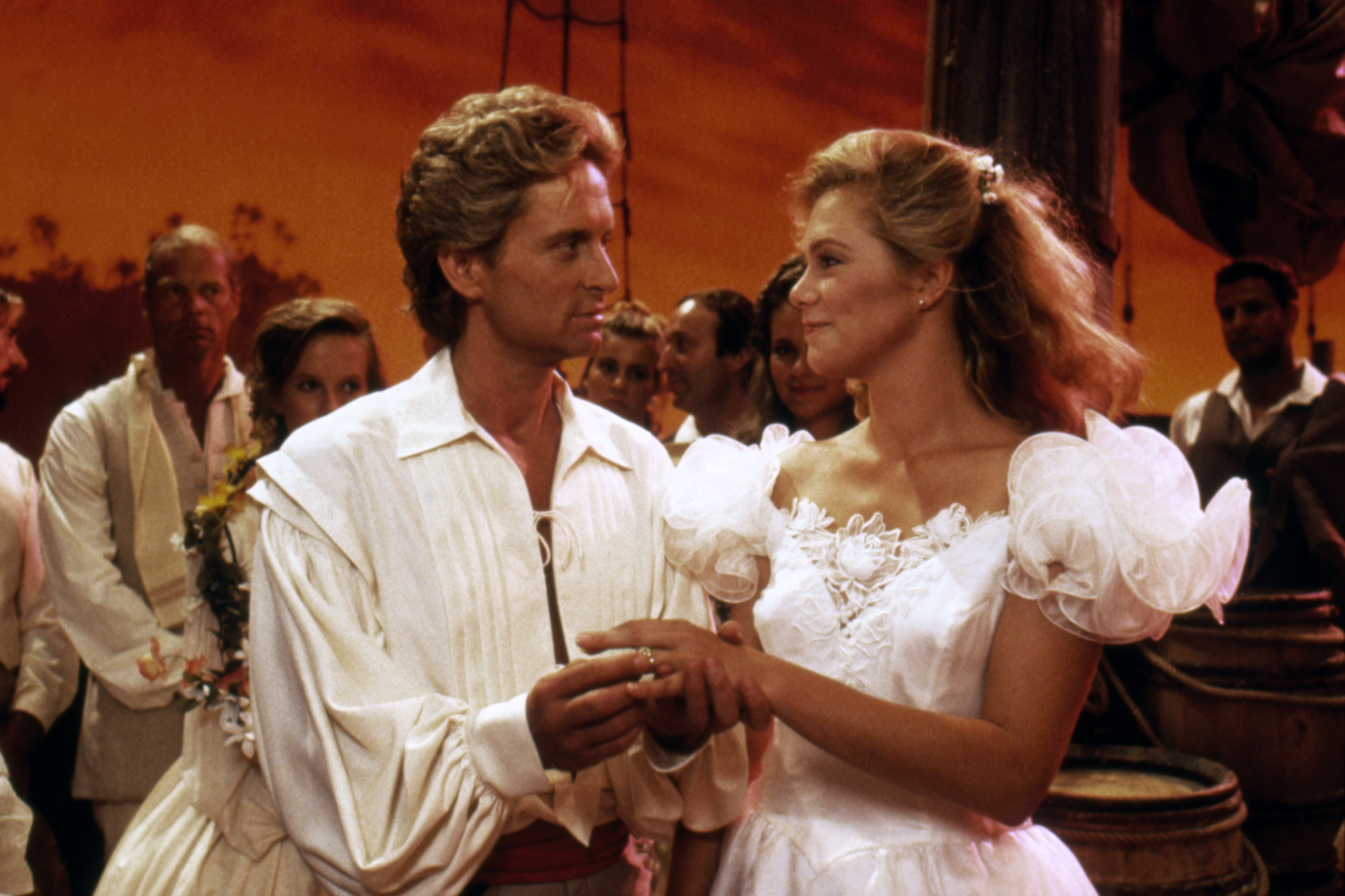 Michael Douglas and Kathleen Turner in "The Jewel of the Nile" in 1985. | Source: Getty Images