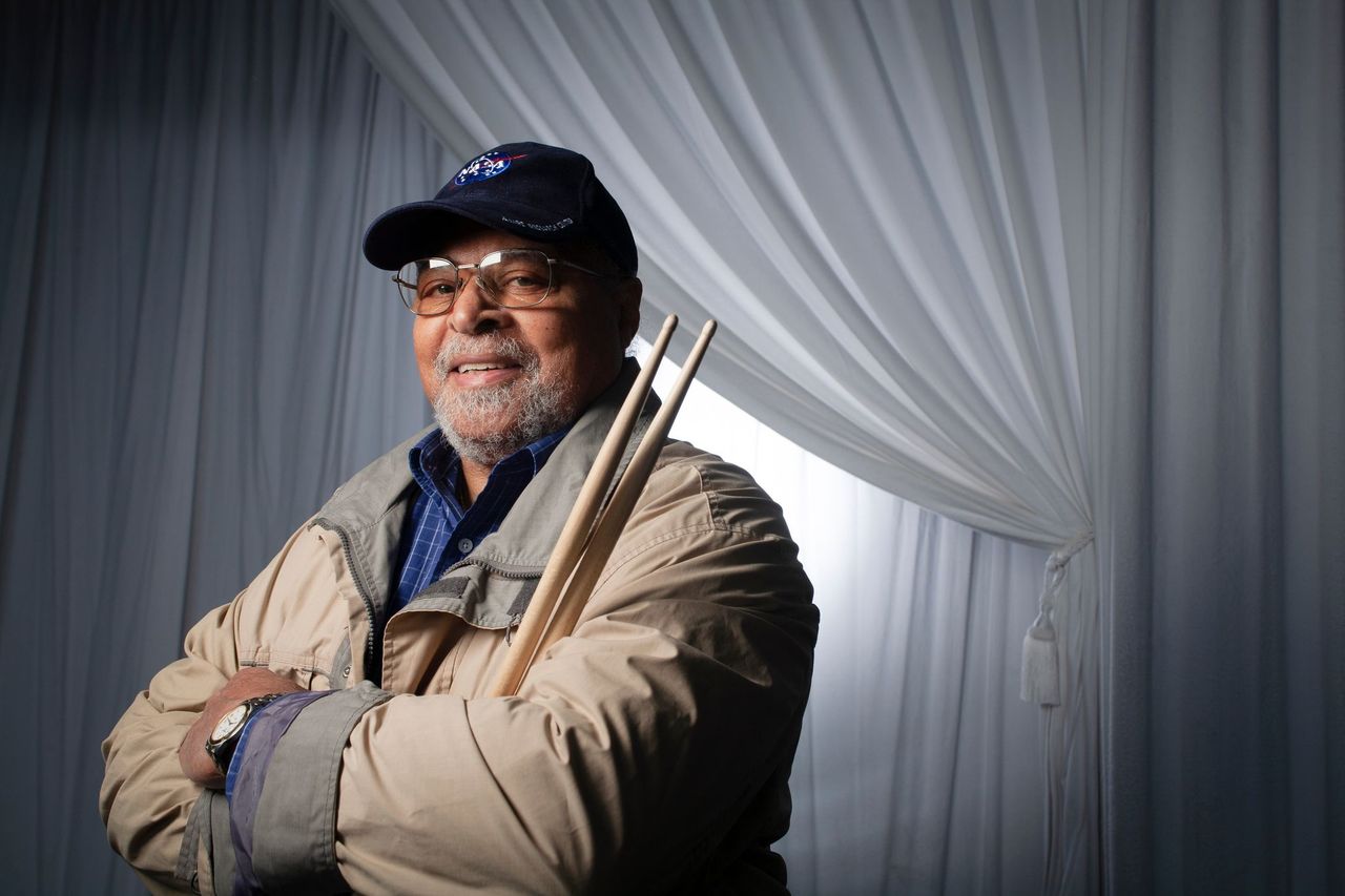 American jazz drummer Jimmy Cobb, who played on the Miles Davis album 'Kind Of Blue,' posses for a portrait on September 17, 2009 | Photo: Getty Images