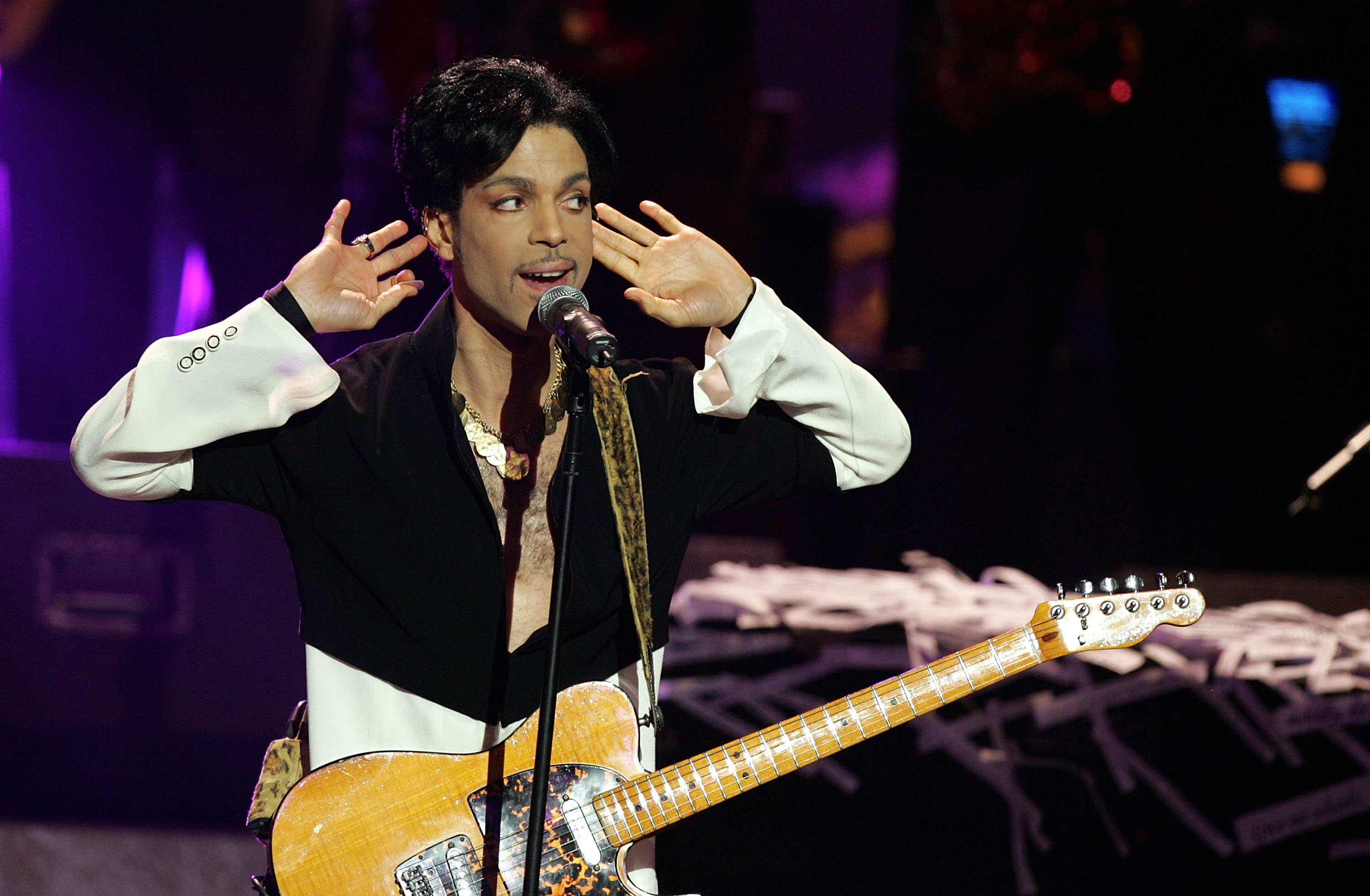 Prince performs at the 36th NAACP Image Awards on March 19, 2005 in Los Angeles, California | Source: Getty Images