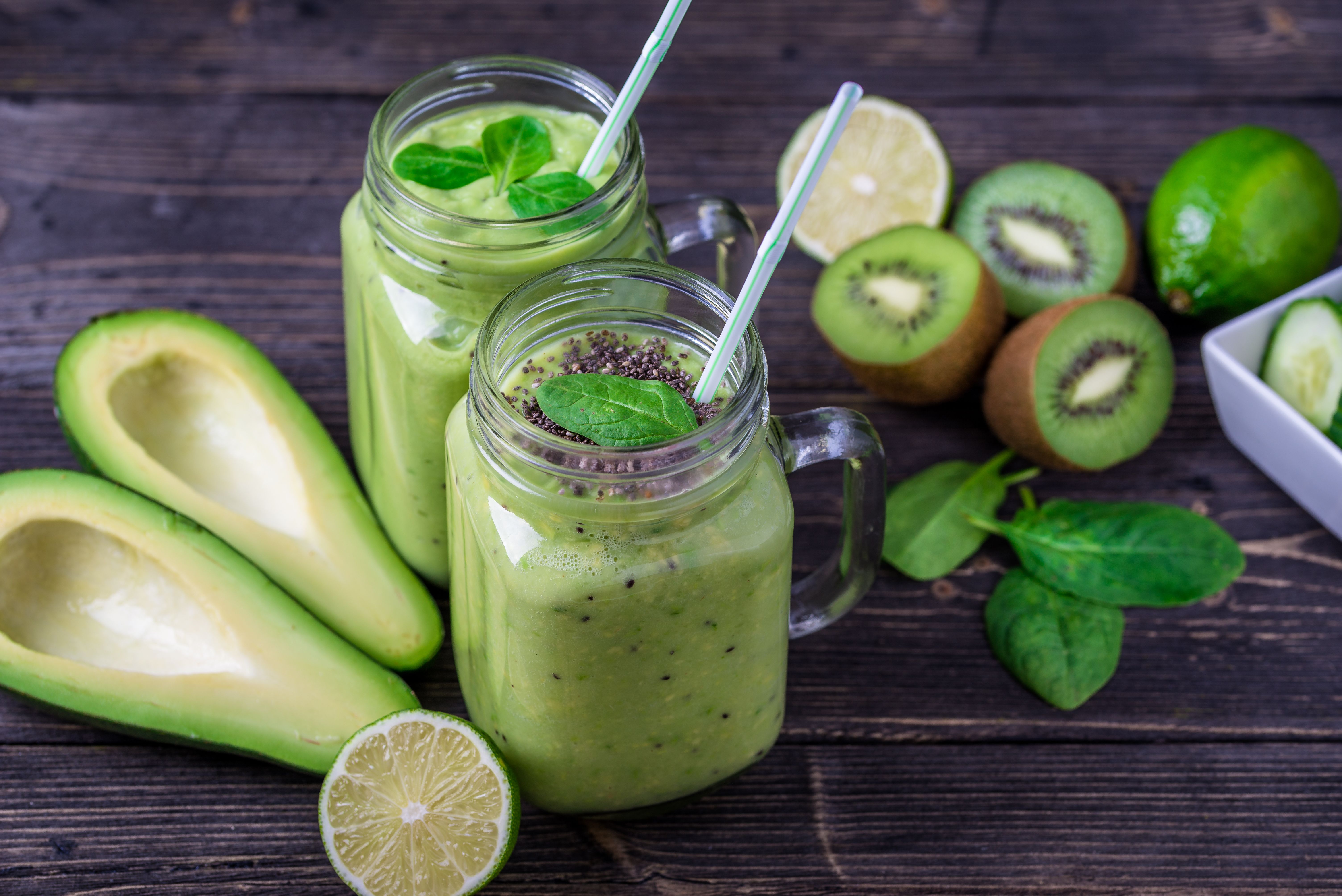 An avocado-kiwi smoothie.  |  Source: Shutterstock