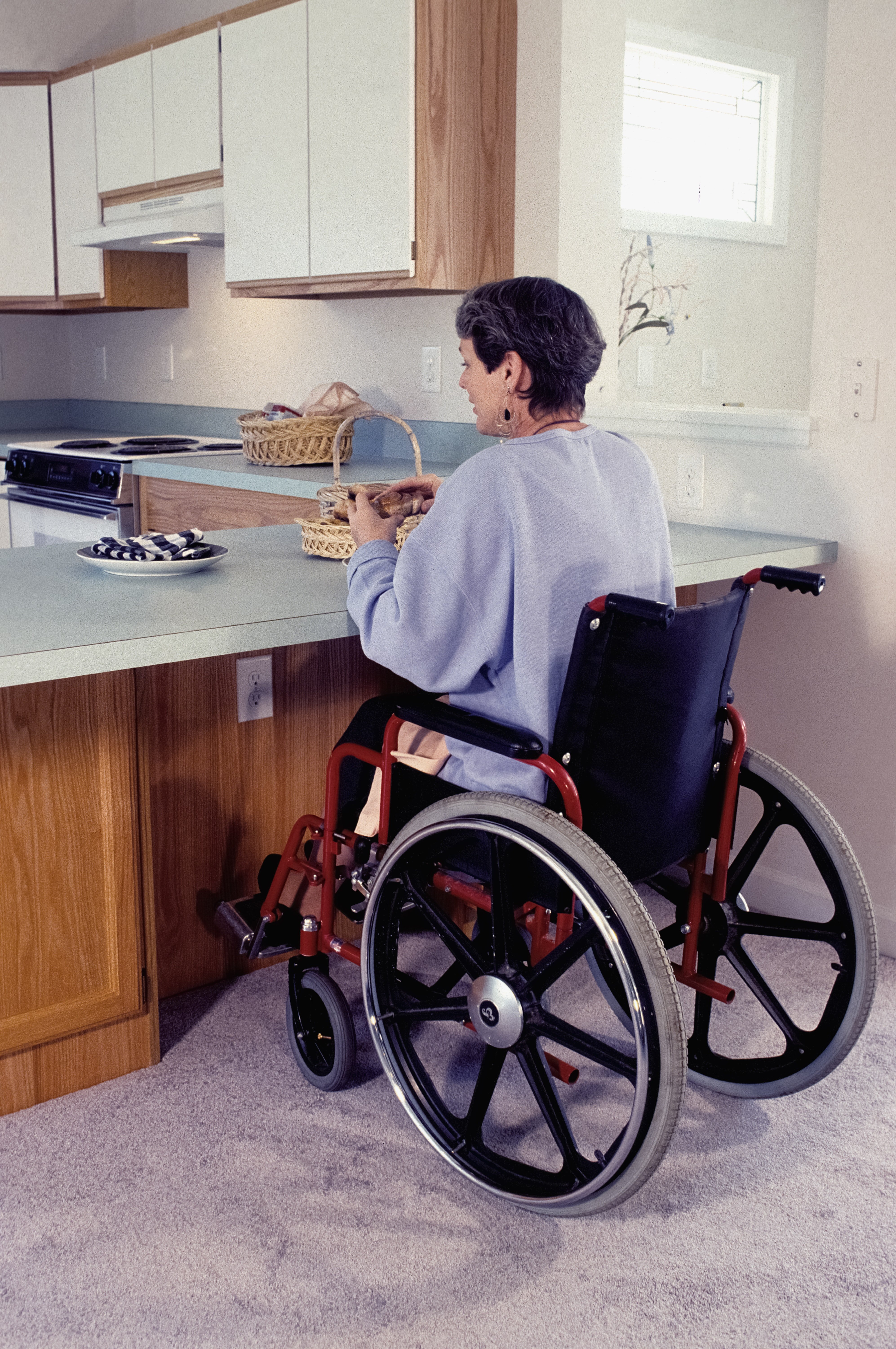 Die Frau, die das Essen bestellt hatte, saß in einem Rollstuhl. | Quelle: Unsplash