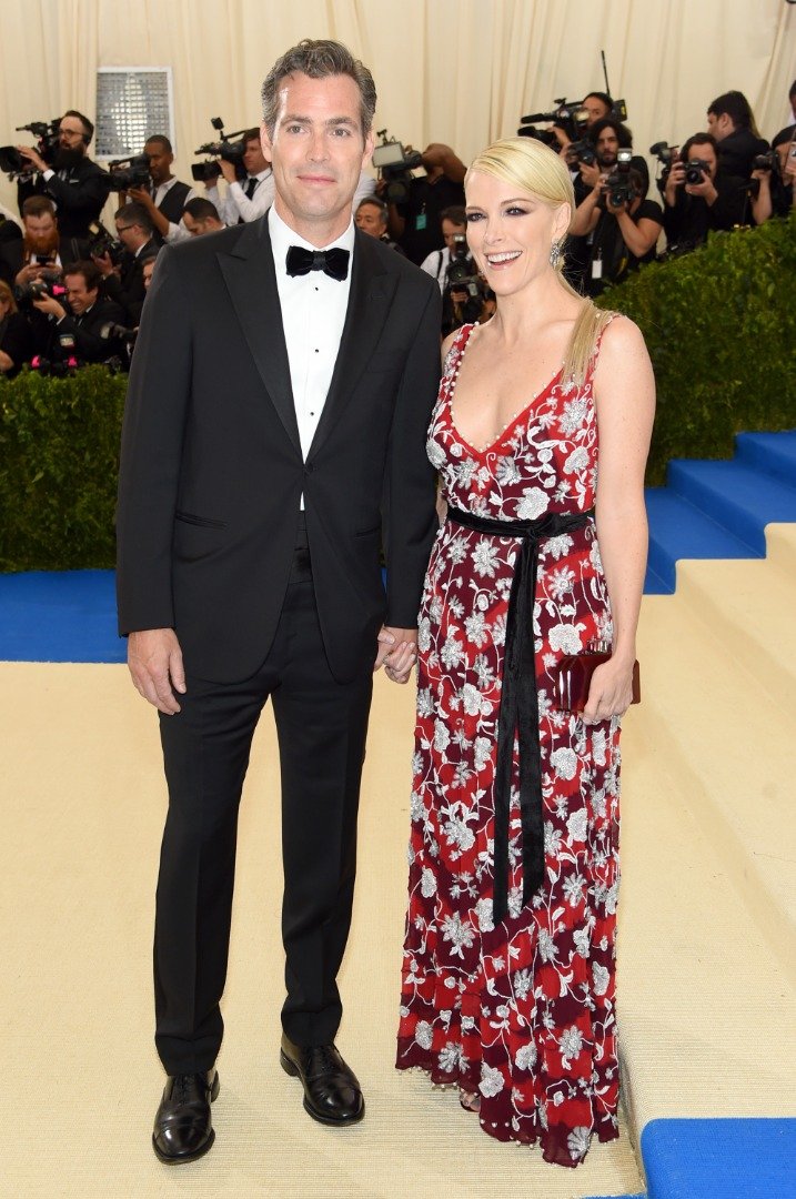 Douglas Brunt and Megyn Kelly at the "Rei Kawakubo/Comme des Garcons: Art Of The In-Between" Costume Institute Gala at Metropolitan Museum of Art in New York City on May 1, 2017. | Source: Getty Images