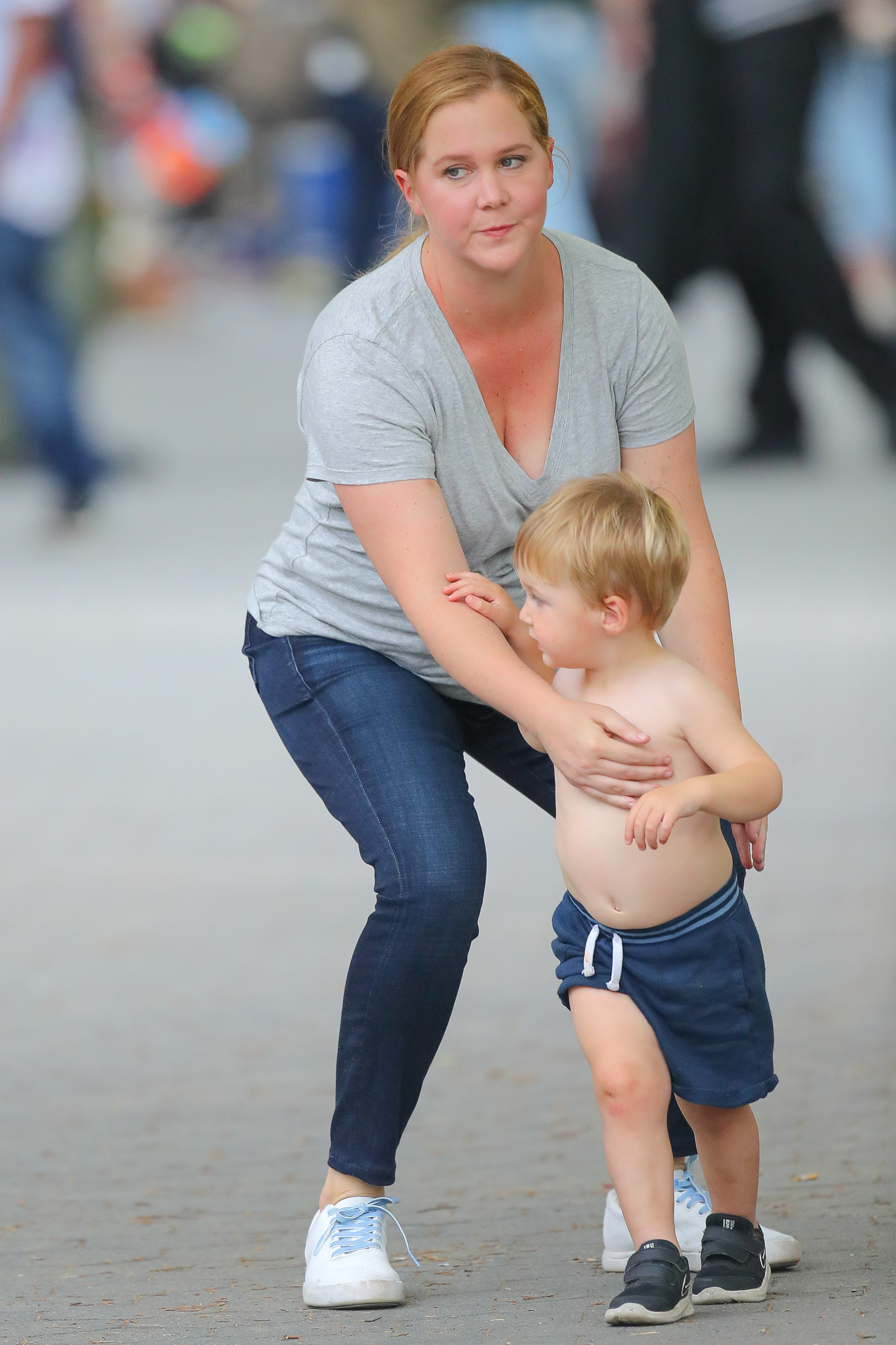 Amy Schumer and her son, Gene David Fischer, spotted out in New York City on April 28, 2021 | Source: Getty Images