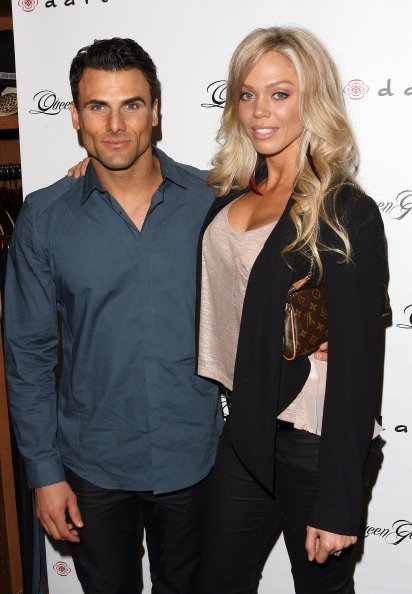 Jeremy Jackson and Loni at Dari Boutique on January 23, 2012 in Studio City, California. | Photo: Getty Images