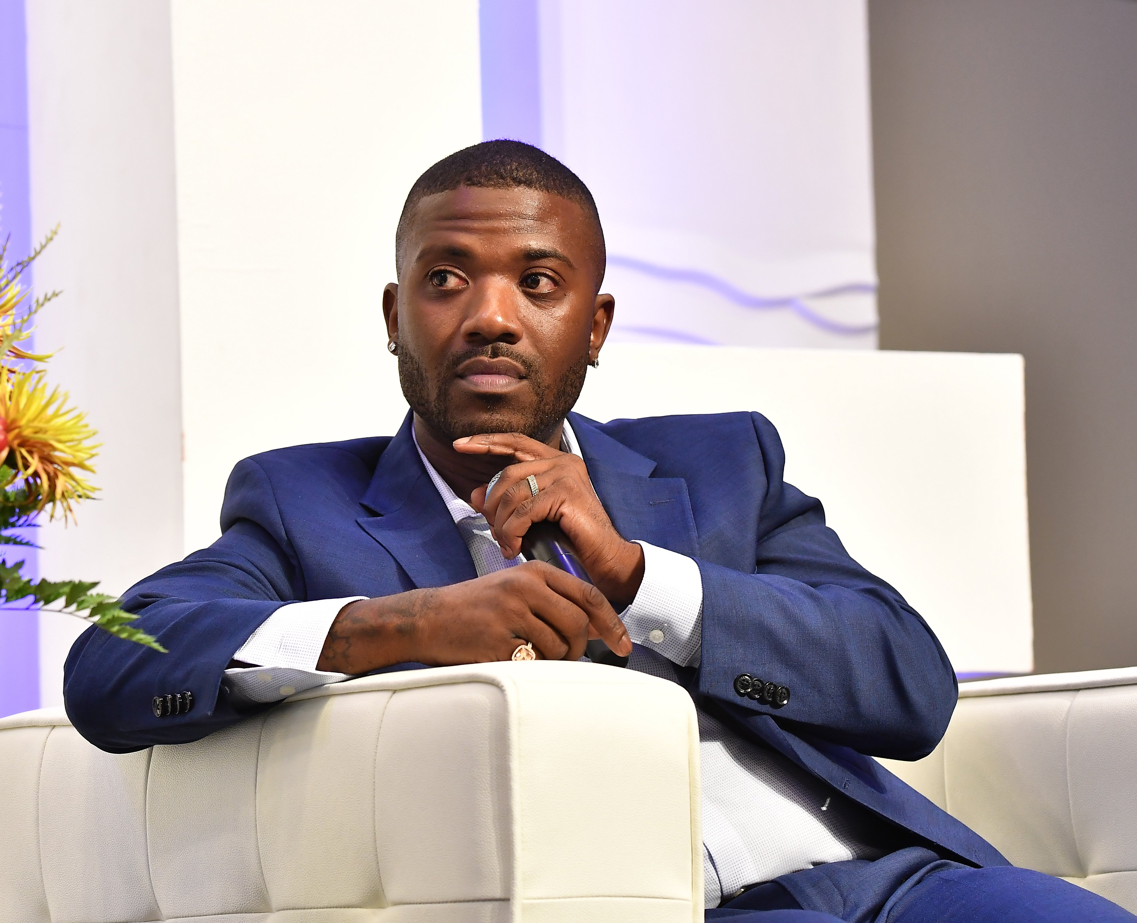 Singer/television personality Ray J speaks onstage during RollingOut 2018 Ride Conference at Loudermilk Conference Center on September 28, 2018 | Photo: Getty Images