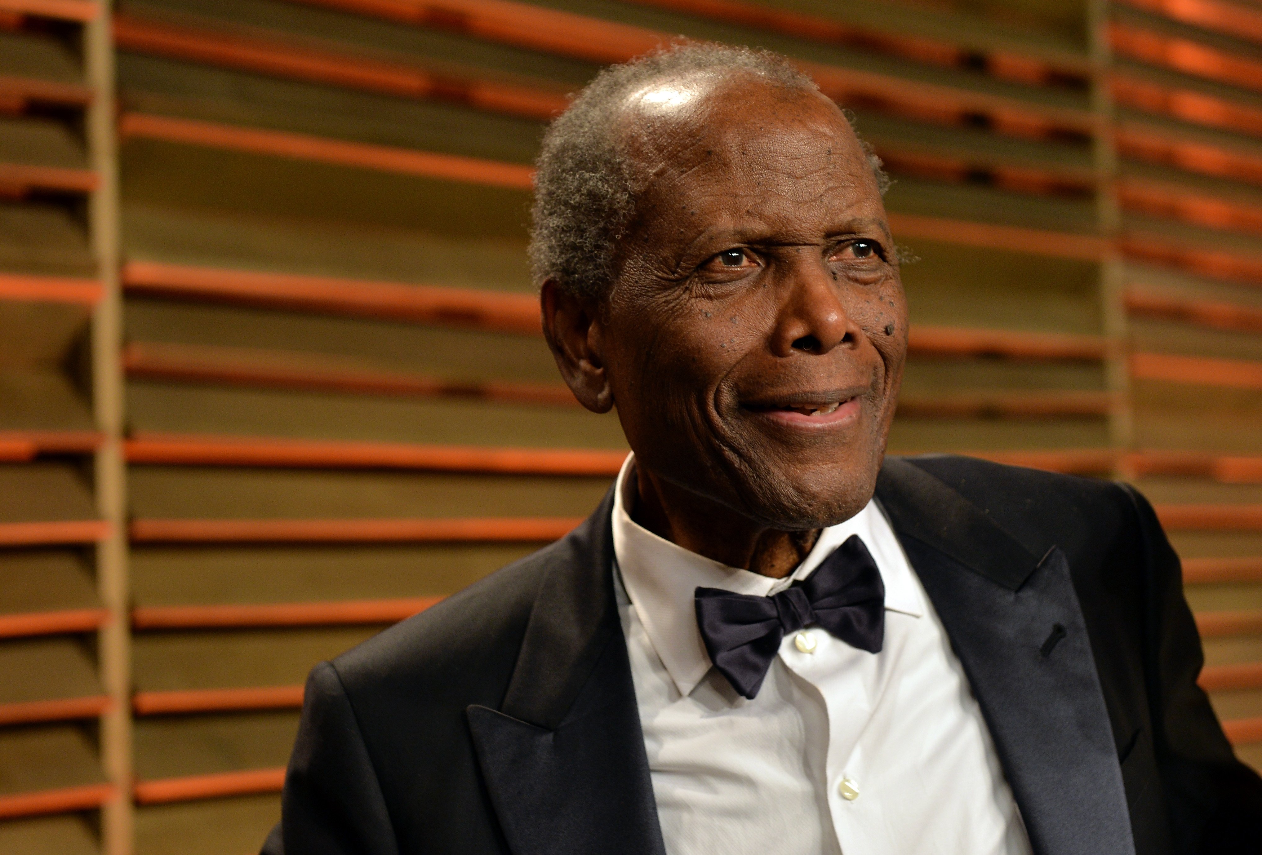 Sidney Poitier attends the 2014 Vanity Fair Oscar Party on March 2, 2014. | Photo: GettyImages