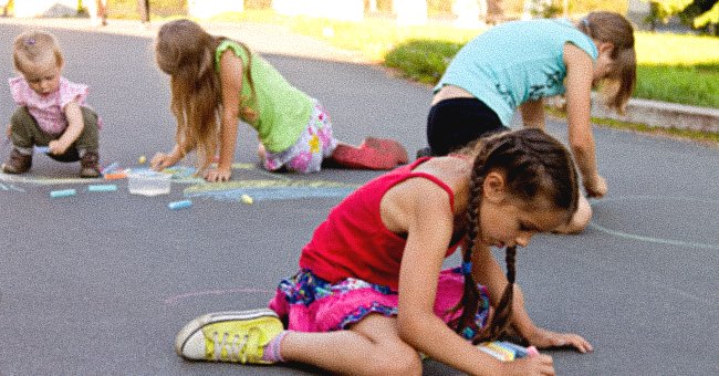 Des enfants qui jouent | Photo : Shutterstock