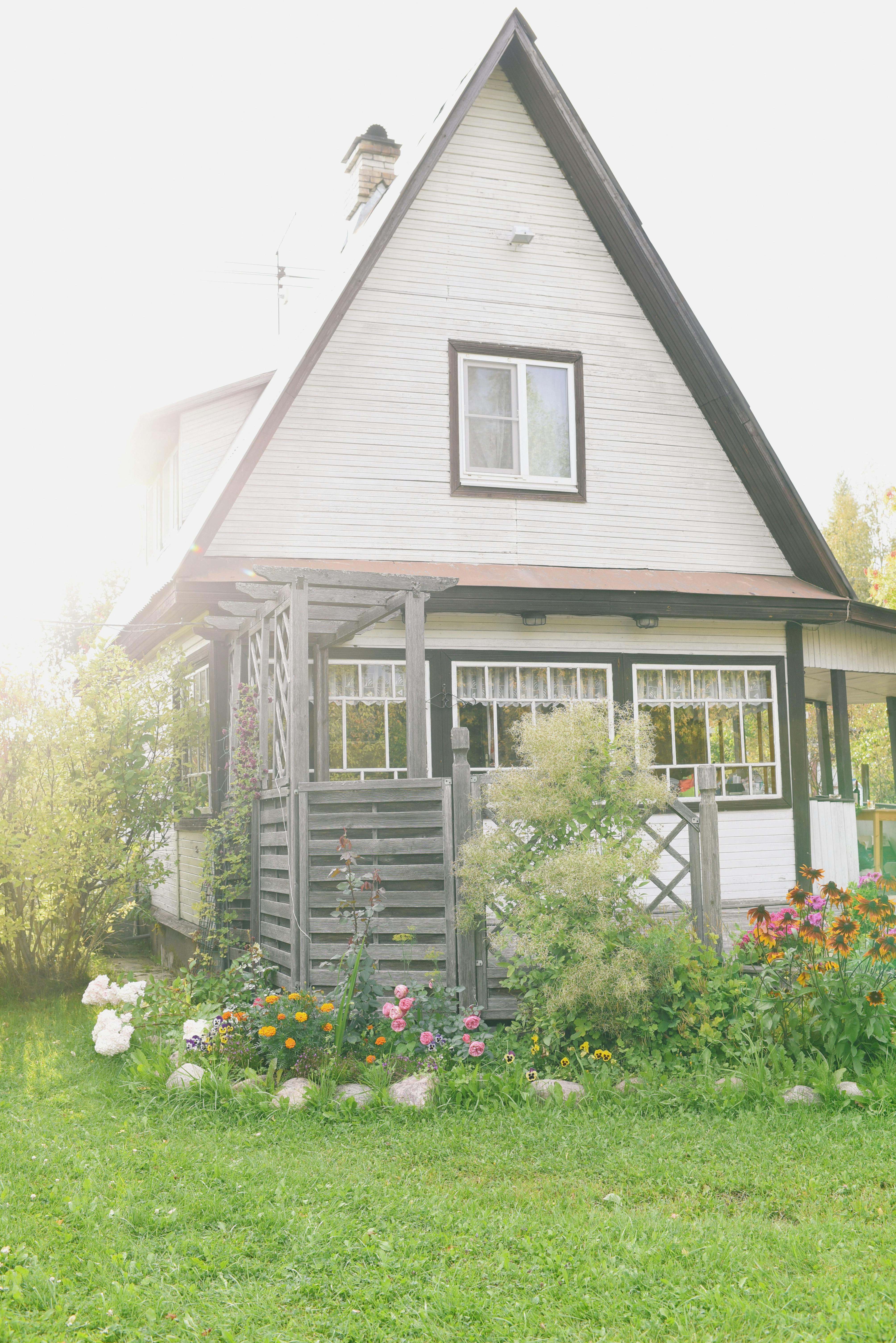 Exterior of rural wooden cottage | Source: Pexels