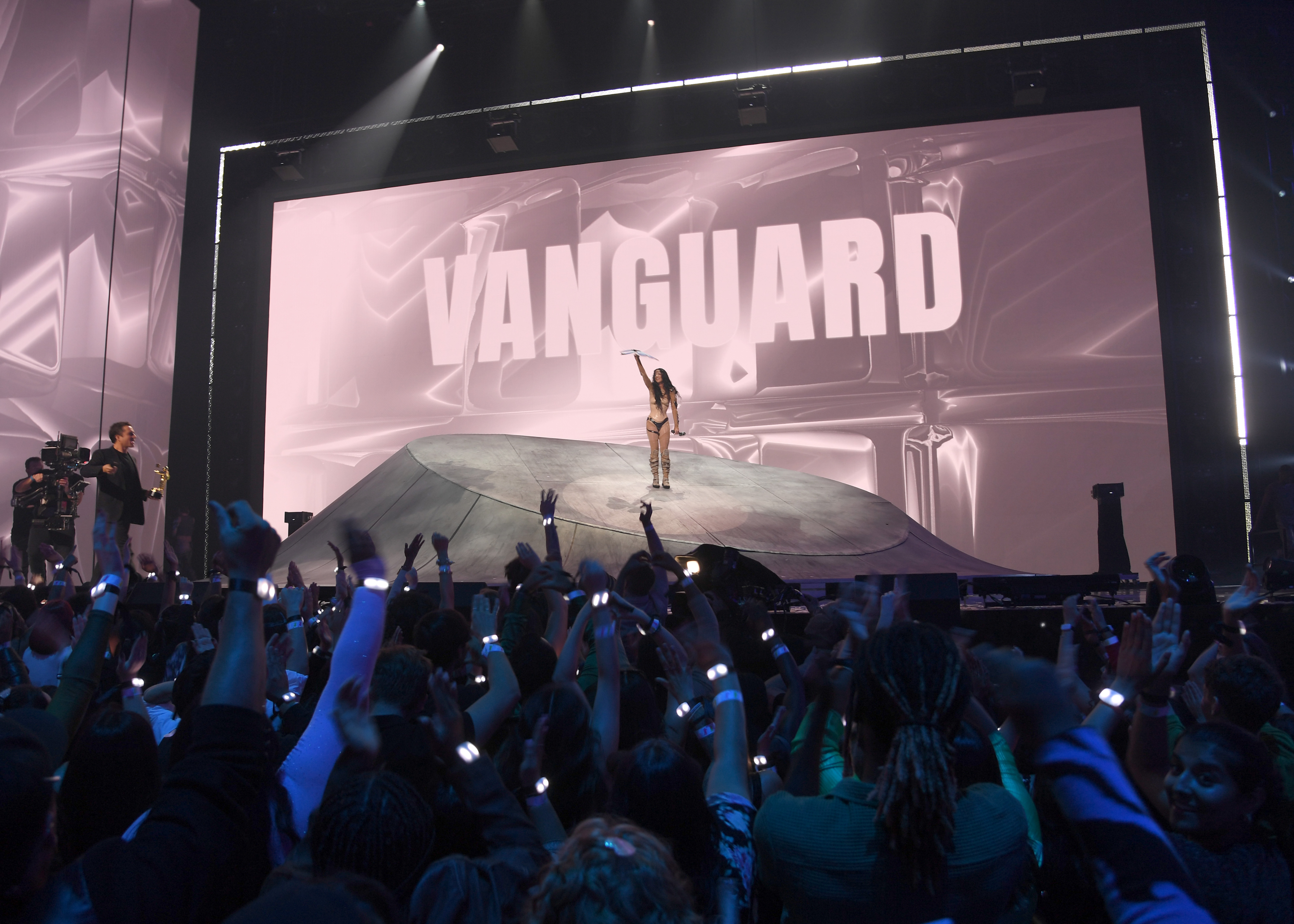 Katy Perry receives the MTV Video Vanguard award during the 2024 MTV Video Music Awards on September 11, 2024 in Elmont, New York. | Source: Getty Images