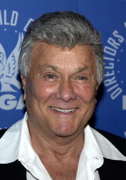 Tony Curtis attends a tribute to the career of the late director George Sidney on October 3, 2002, at the Directors Guild of America in Hollywood, California. | Source: Getty Images.