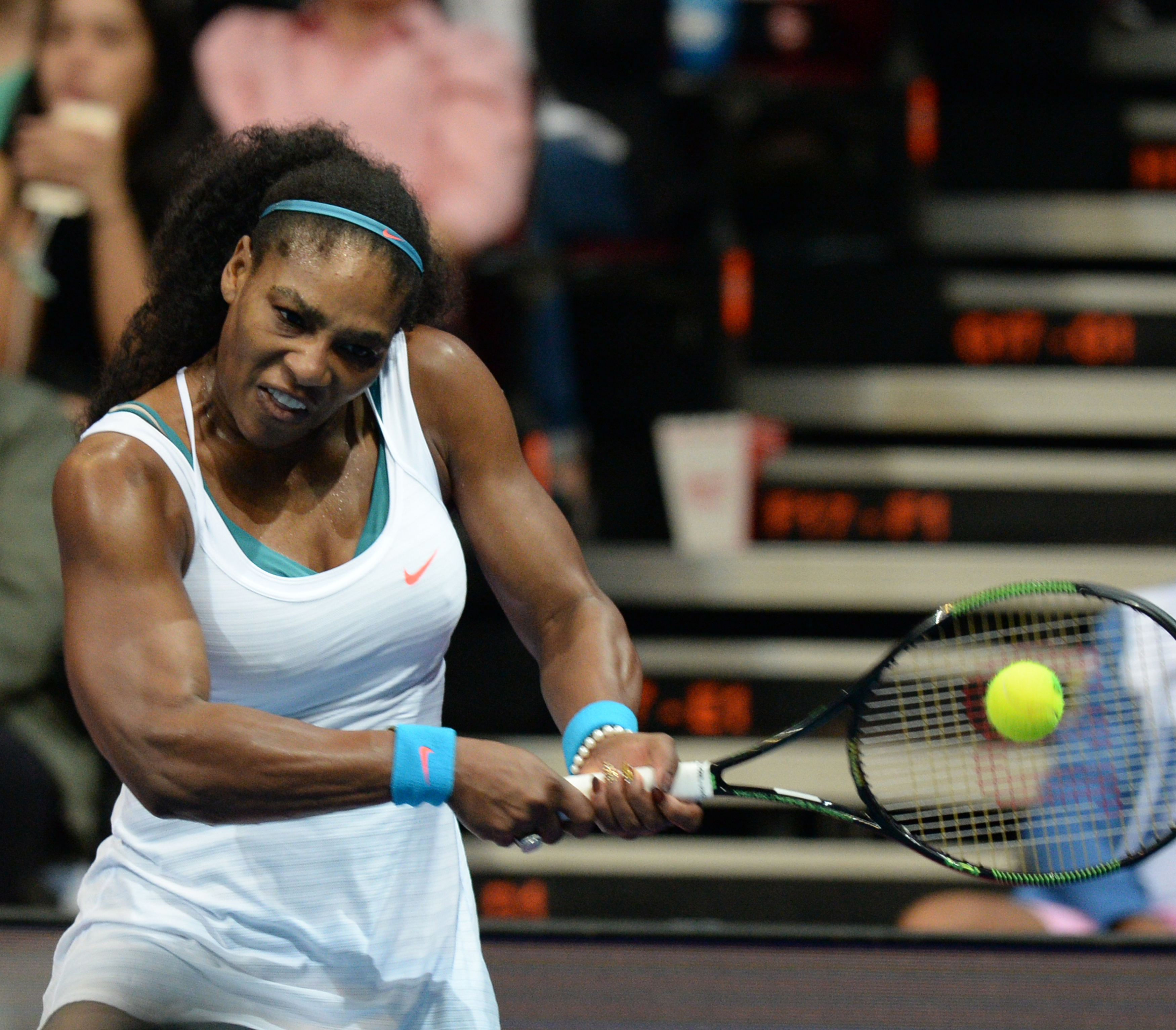 Serena Williams playing in the women's singles of the International Premier Tennis League (IPTL) competition on December 8, 2015. | Source: Getty Images