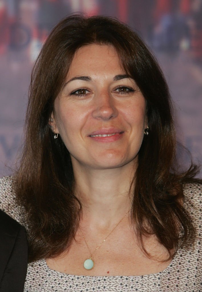 Valérie Benguigui pose au photocall pour "La Vie d'Artiste" lors du 33ème Festival du Film Américain de Deauville, le 02 septembre 2007 à Deauville, France. | Photo : Getty Images