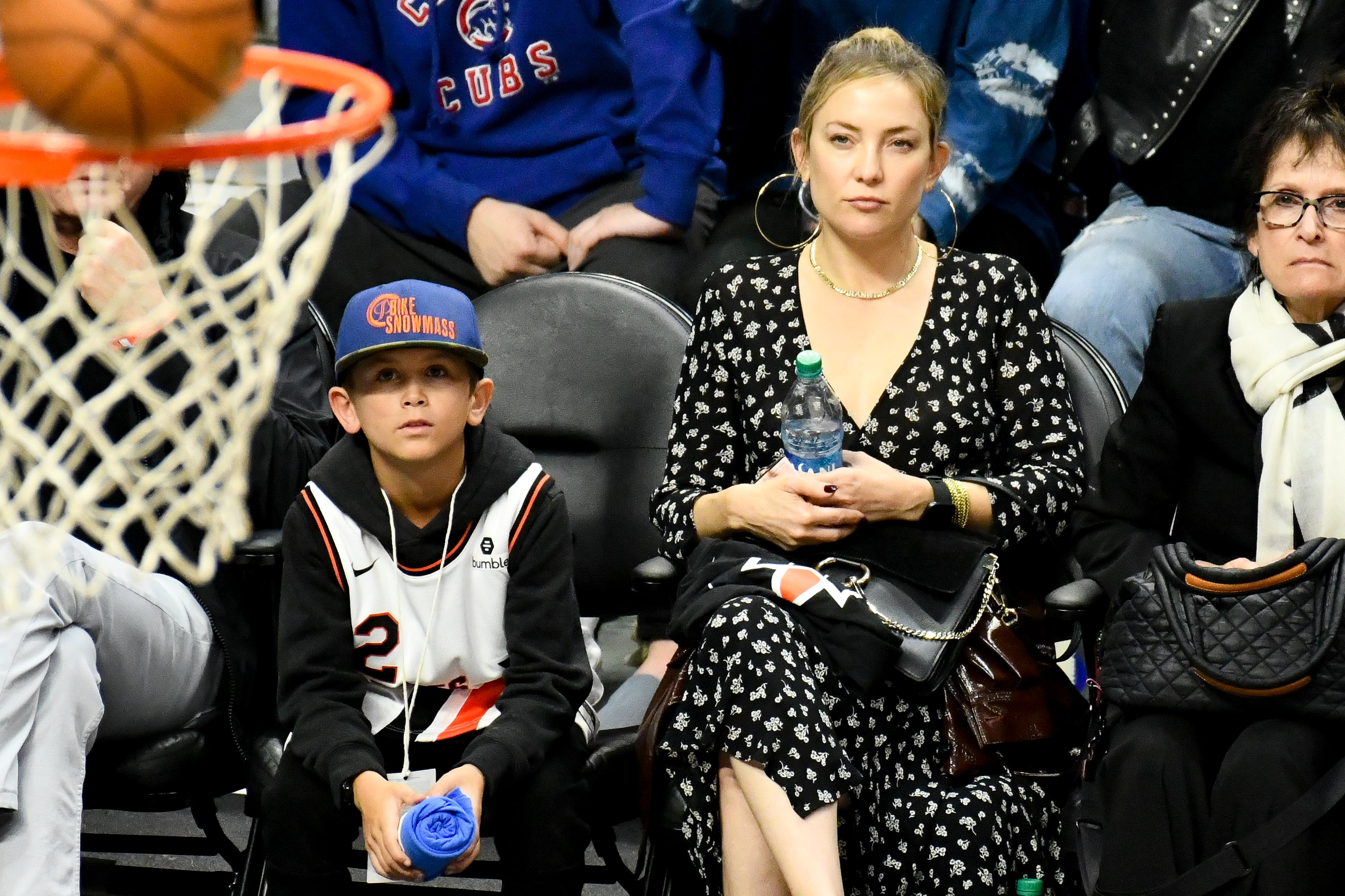 Bingham Hawn Bellamy and Kate Hudson at a basketball game between the Los Angeles Clippers and the Portland Trail Blazers at Staples Center on November 7, 2019, in California. | Source: Getty Images