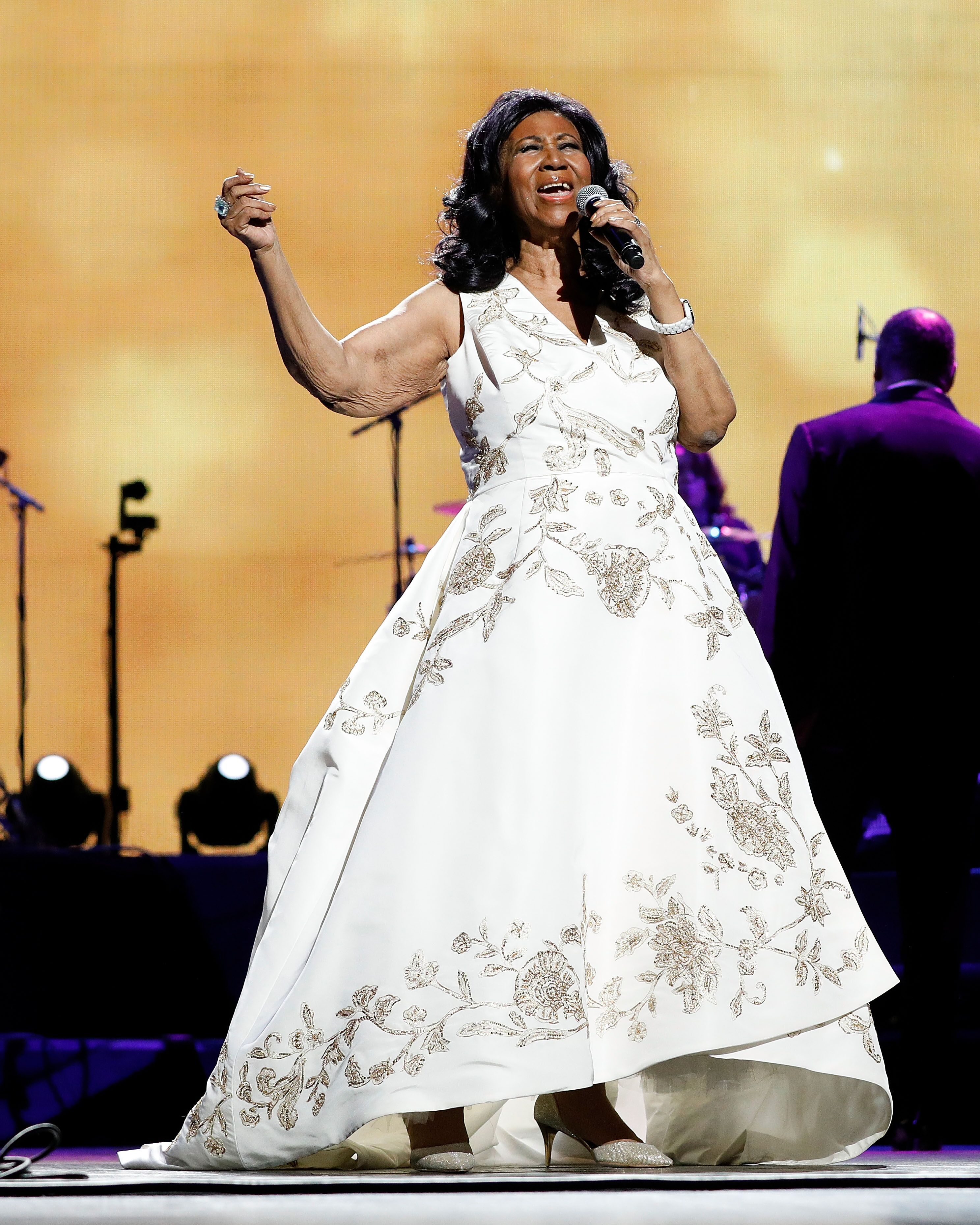 The Queen of Soul, Aretha Franklin, performing on-stage | Source: Getty Images/GlobalImagesUkraine