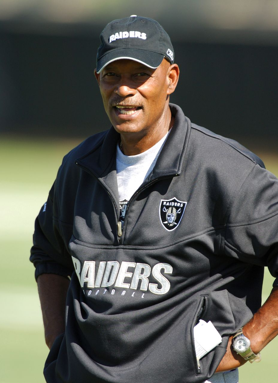 Willie Brown during training camp at the Napa Valley Marriott in Napa, Calif. on Saturday, July 30, 2005. | Source: Getty Images