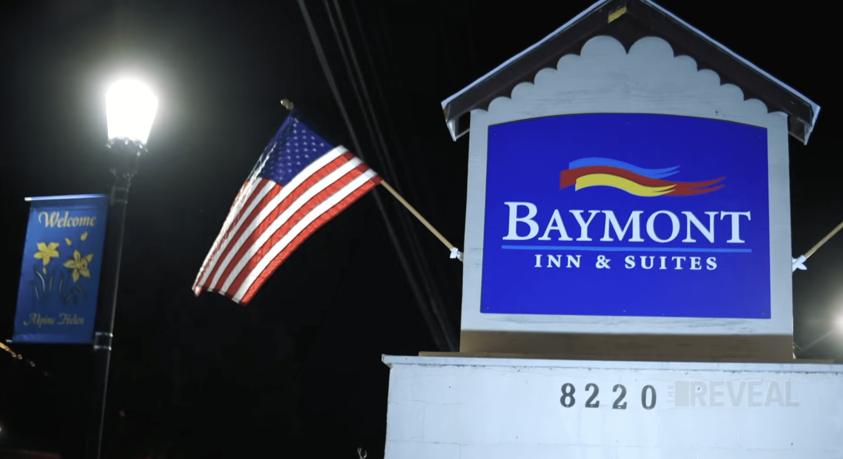 Una imagen que muestra el Baymont Inn & Suites ubicado en Helen, Georgia. | Foto: YouTube/11Alive