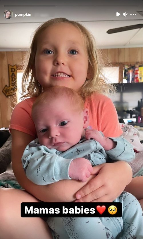 A sweet photo of reality star Lauryn "Pumpkin" Shannon's kids Ella and Bentley | Source: Instagram/@pumpkin