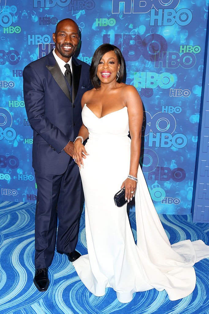 Niecy Nash (R) and Jay Tucker at HBO's Official 2016 Emmy After Party at The Plaza at the Pacific Design Center | Photo: Getty Images