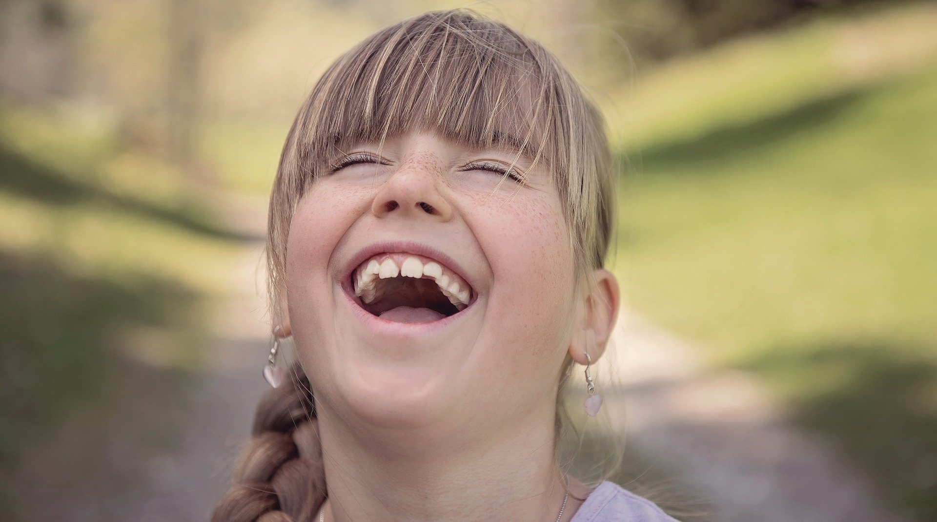 Girl laughing | Source: Pixabay 