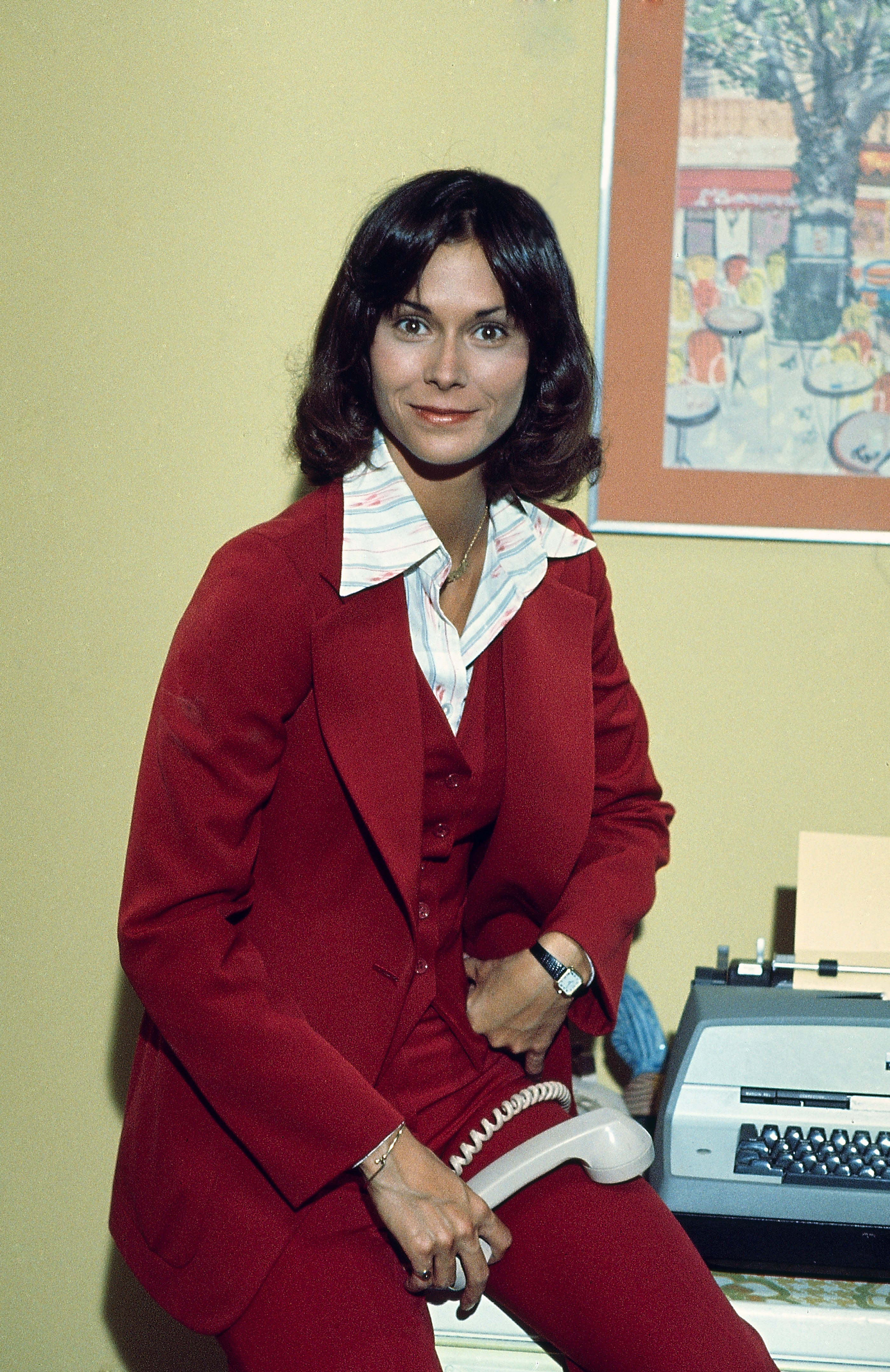 Kate Jackson on the set of "Charlie's Angels," 1976 | Source: Getty Images