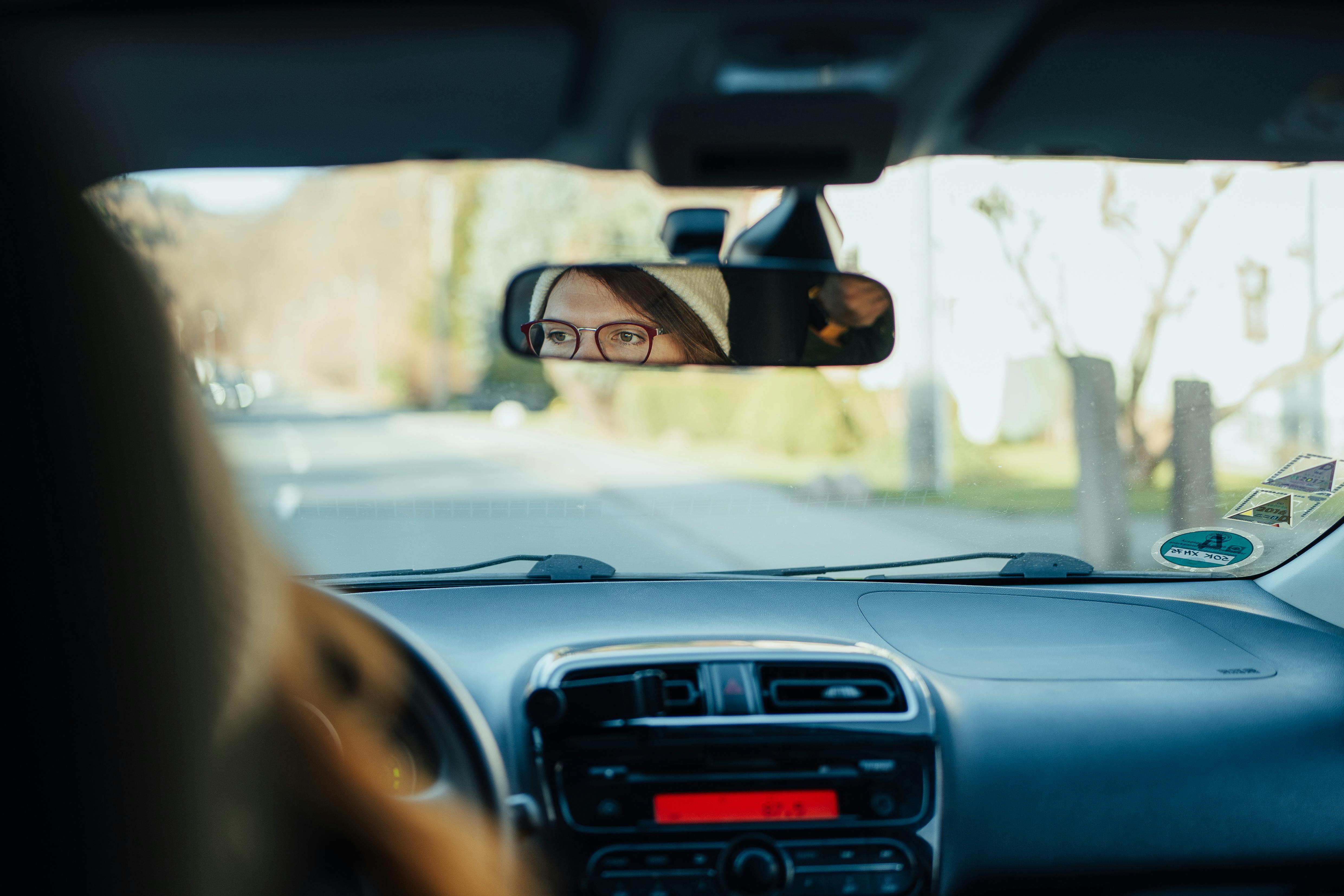 Woman drives a car | Source: Pexels