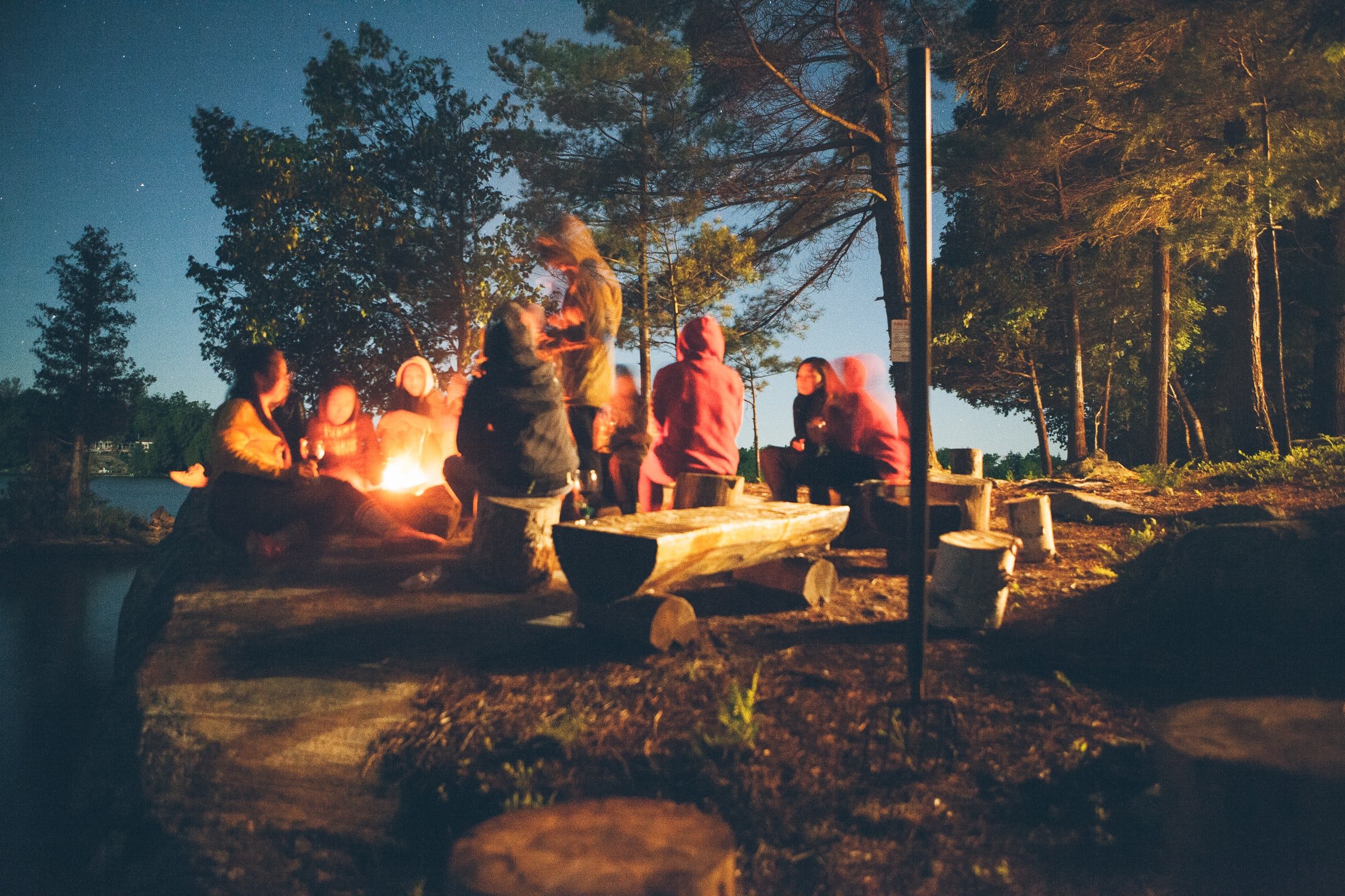 Group of people near bonfire | Source: Unsplash