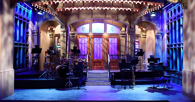 The "Saturday Night Live" set during a preview in 2015. | Photo: Getty Images