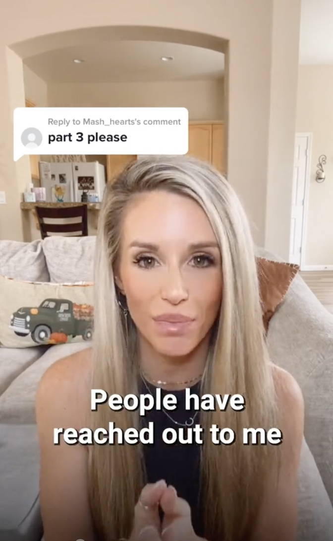 Casey Costa recounting people who reached out to her | Source: tiktok/four.nine