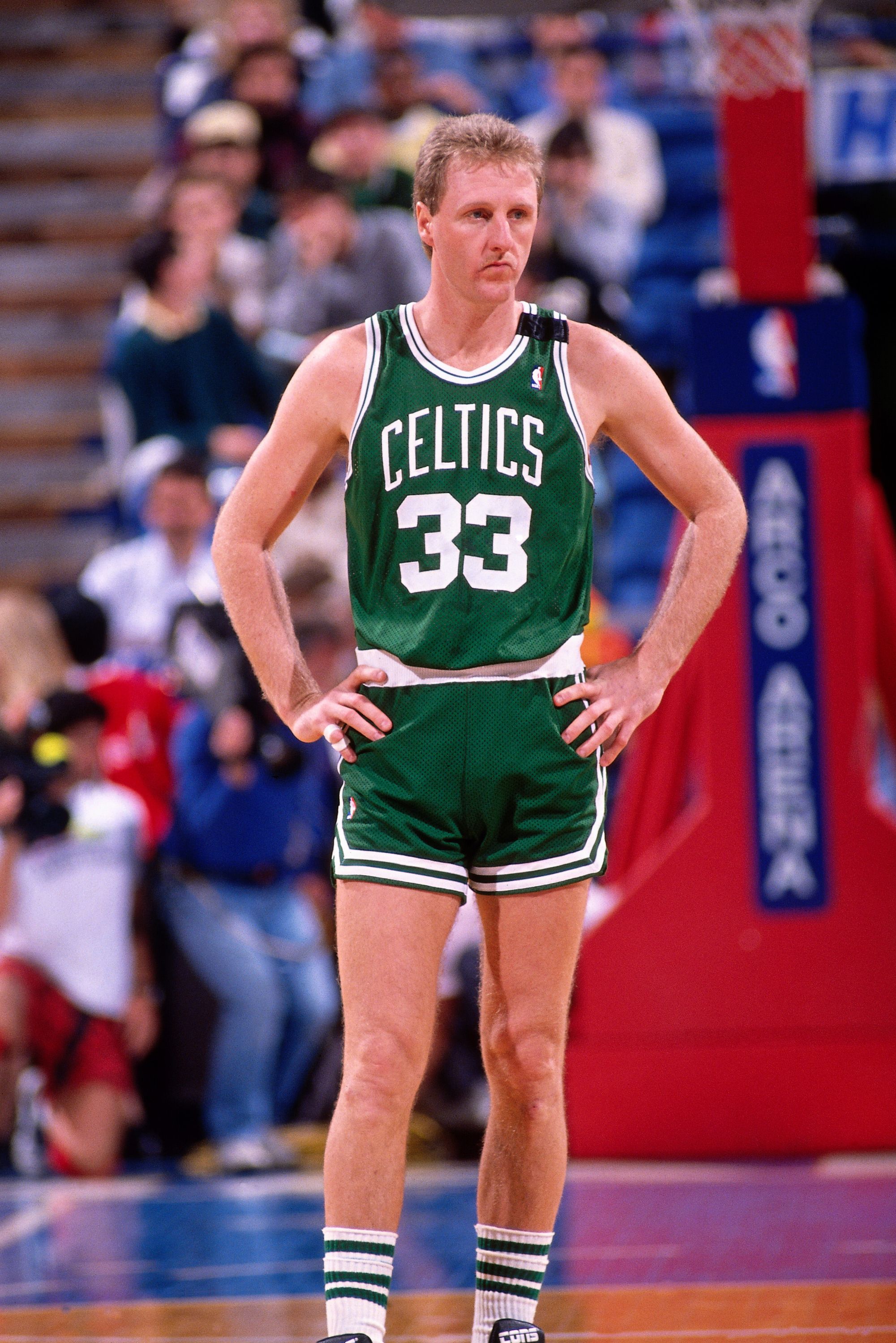 Larry Bird at the game between the Boston Celtics and Sacramento Kings on December 27, 1990 at Arco Arena in Sacramento, California | Source: Getty Images