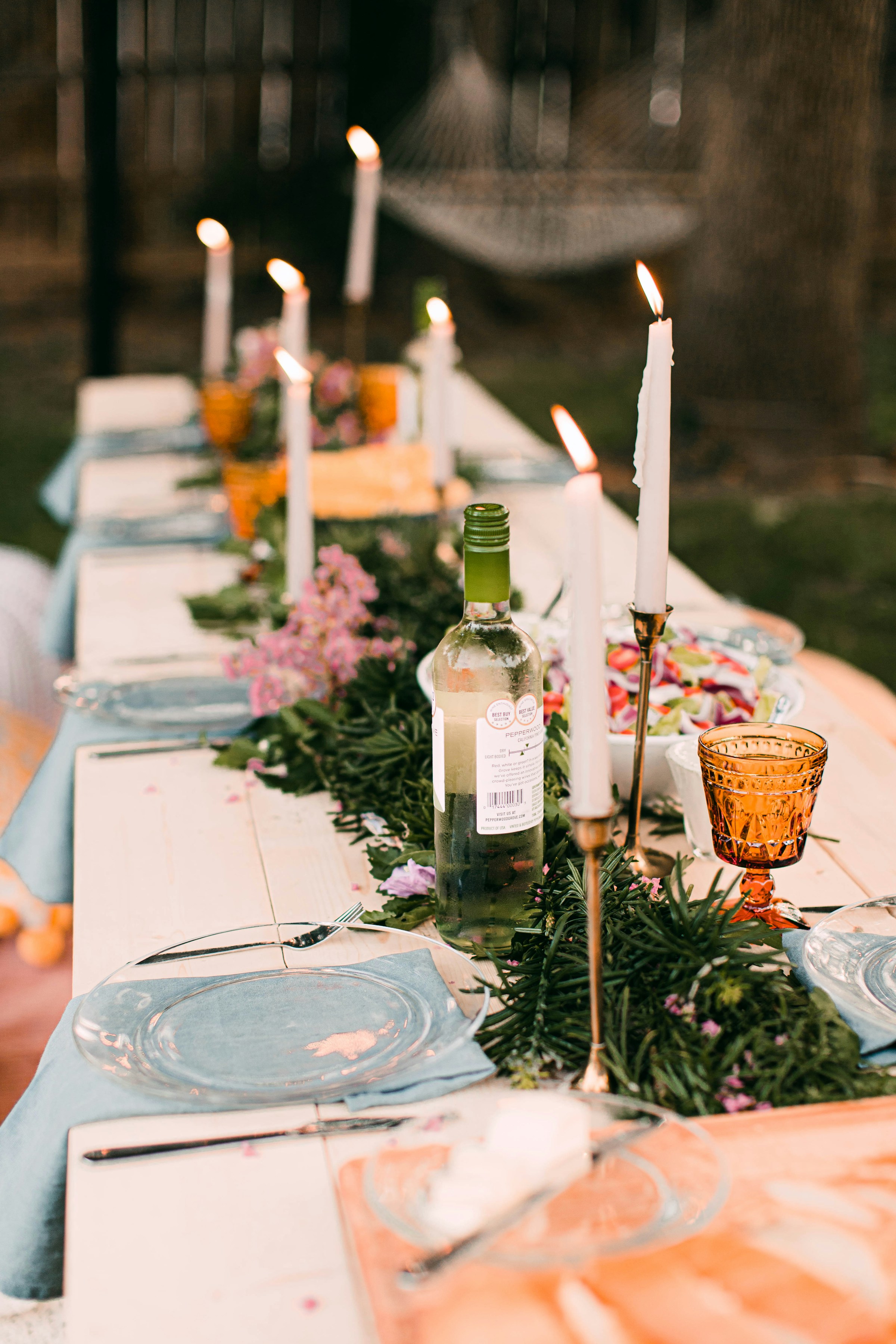 An outdoor table setting | Source: Unsplash