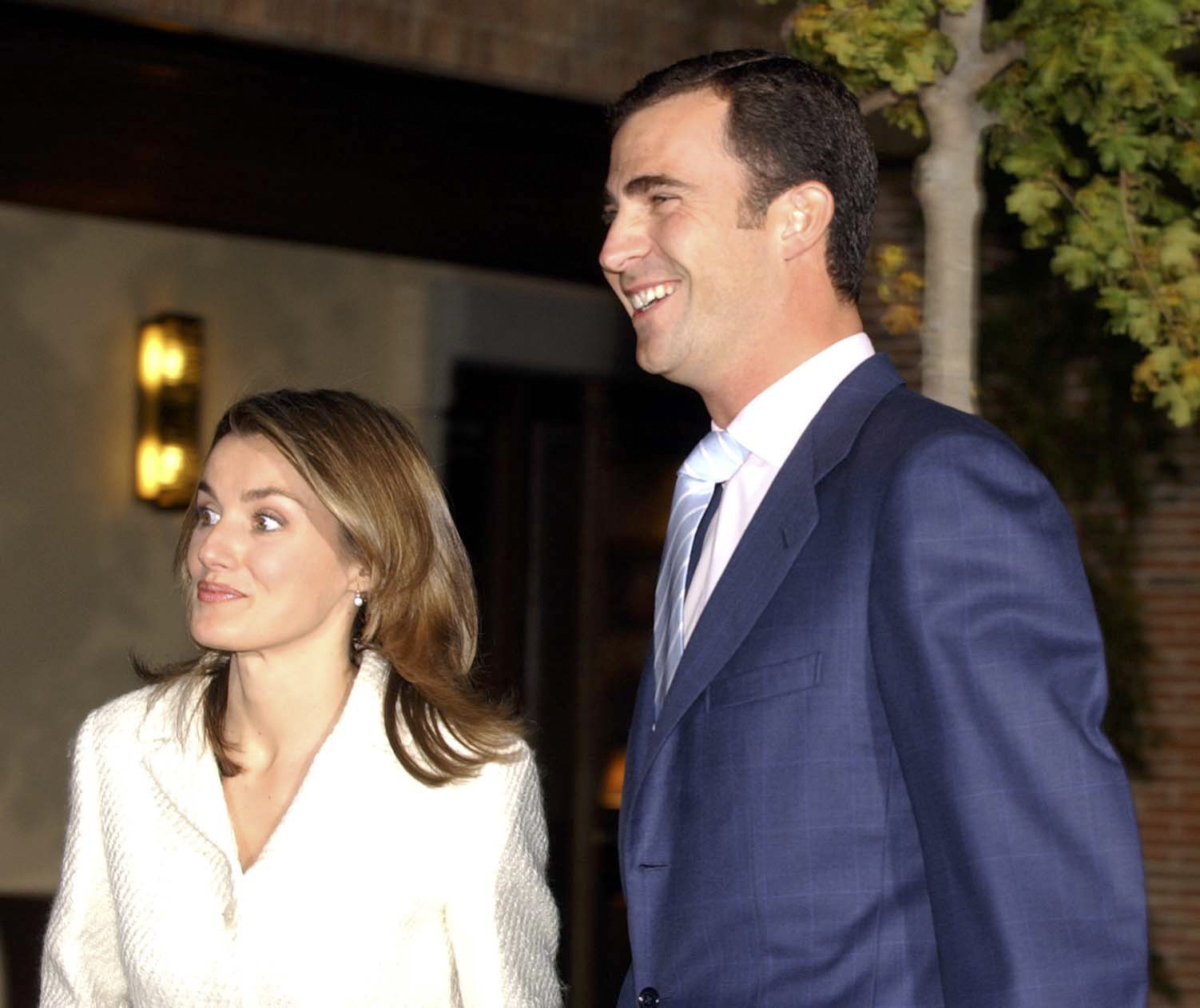 Don Felipe y la Sra. Letizia el primer encuentro entre la Reina y el