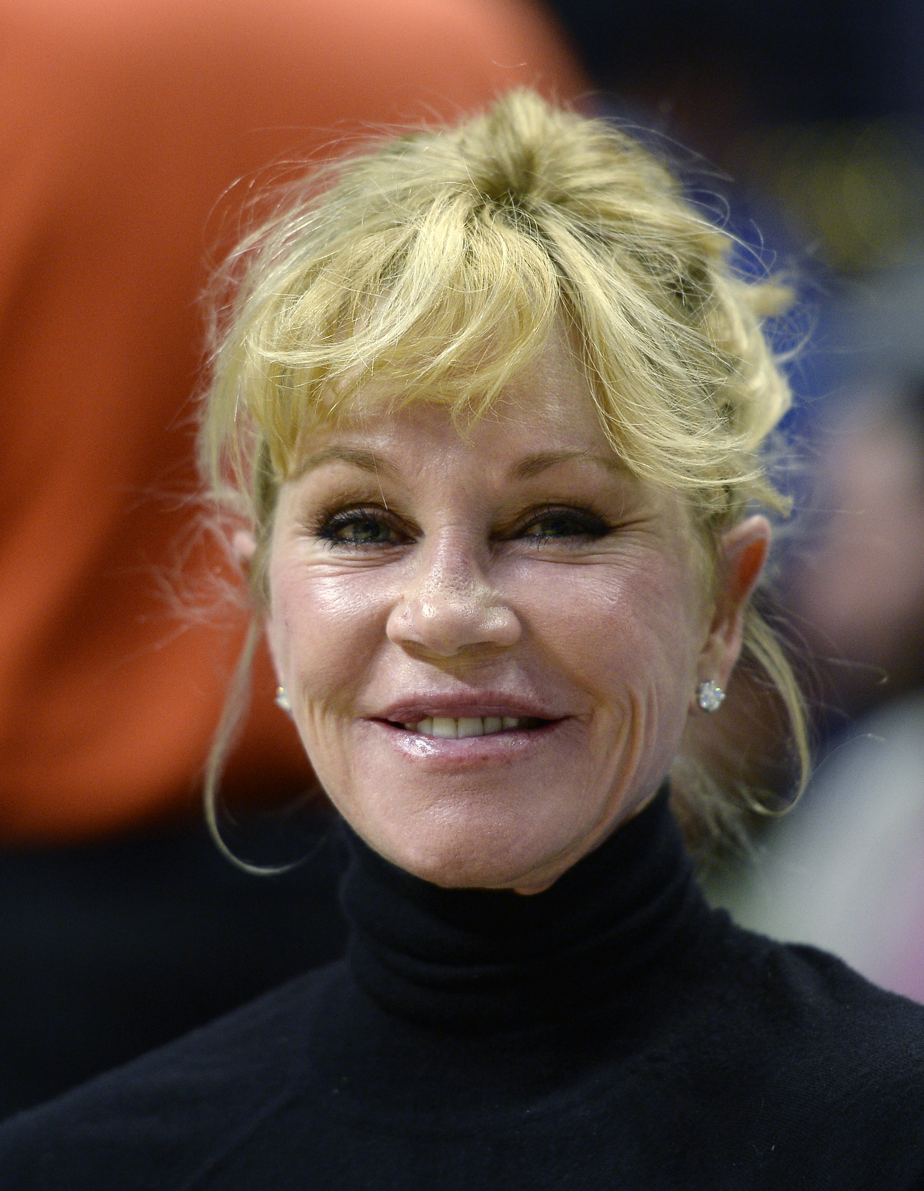 Melanie Griffith at the Los Angeles Clippers and Memphis Grizzlies NBA basketball game in Los Angeles, California on November 9, 2015 | Source: Getty Images