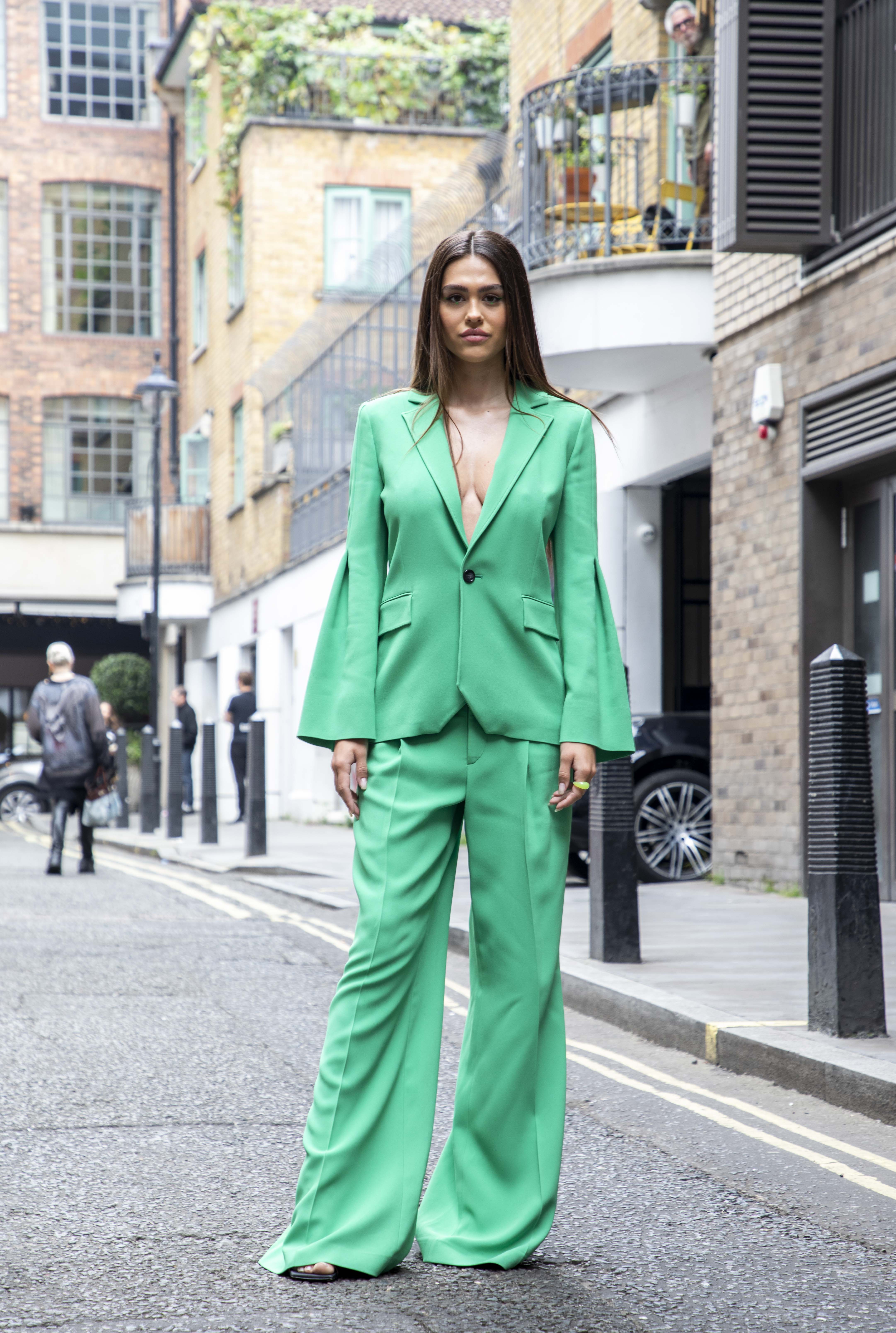 Amelia Gray Hamlin is seen at Roland Mouret during London Fashion Week in England on September 19, 2021. | Source: Getty Images