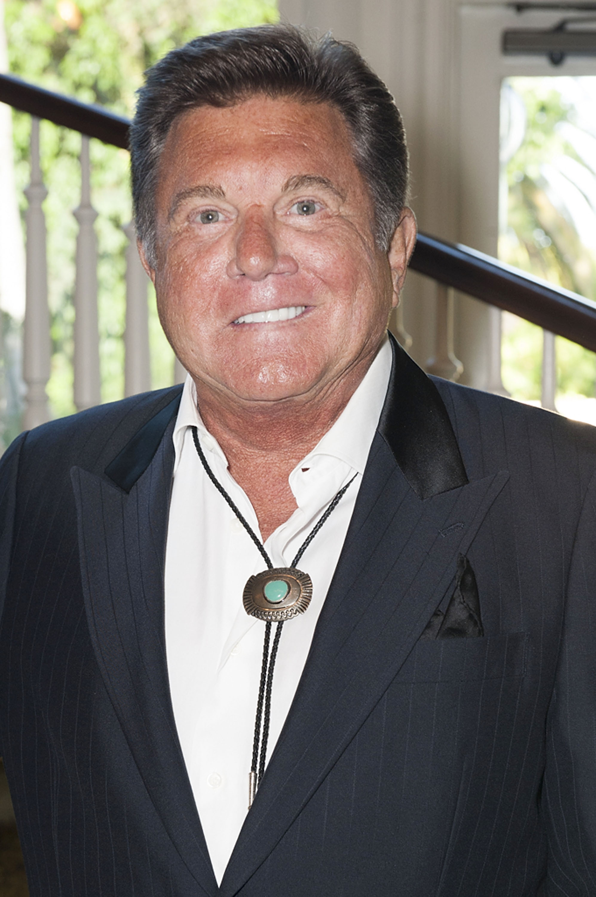 El actor Larry Manetti asiste a la 16ª edición anual de los Silver Spur Awards organizada por The Reel Cowboys en The Sportsman's Lodge el 27 de septiembre de 2013 en Studio City, California. | Foto: Getty Images