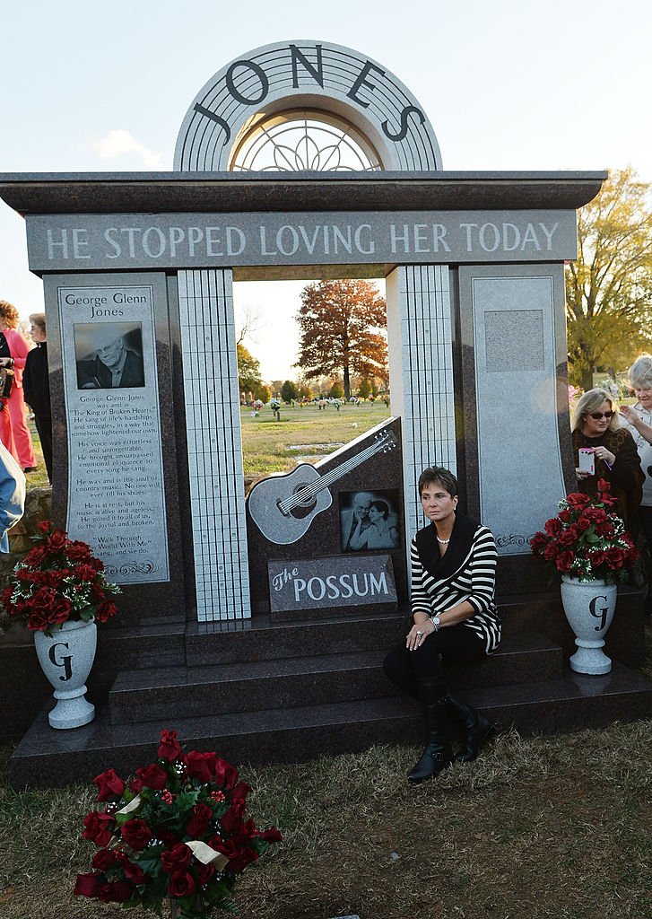 Widow Nancy Jones attends the George Jones Monument unveiling at the Woodlawn-Roesch-Patton Funeral Home and Memorial Park on November 18, 2013 in Nashville, Tennessee. | Source: Getty Images