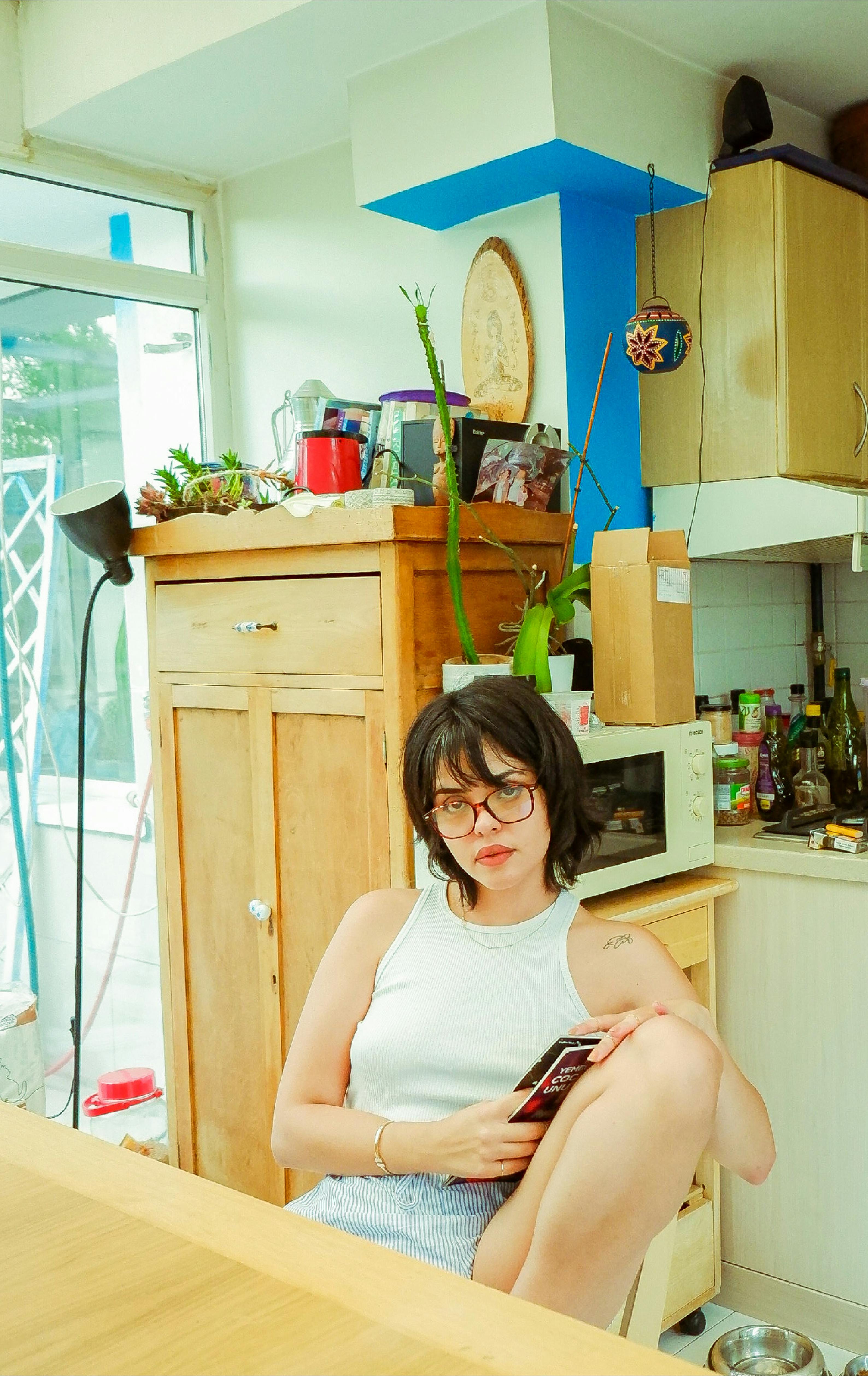 A serious woman leaning back in her chair | Source: Pexels