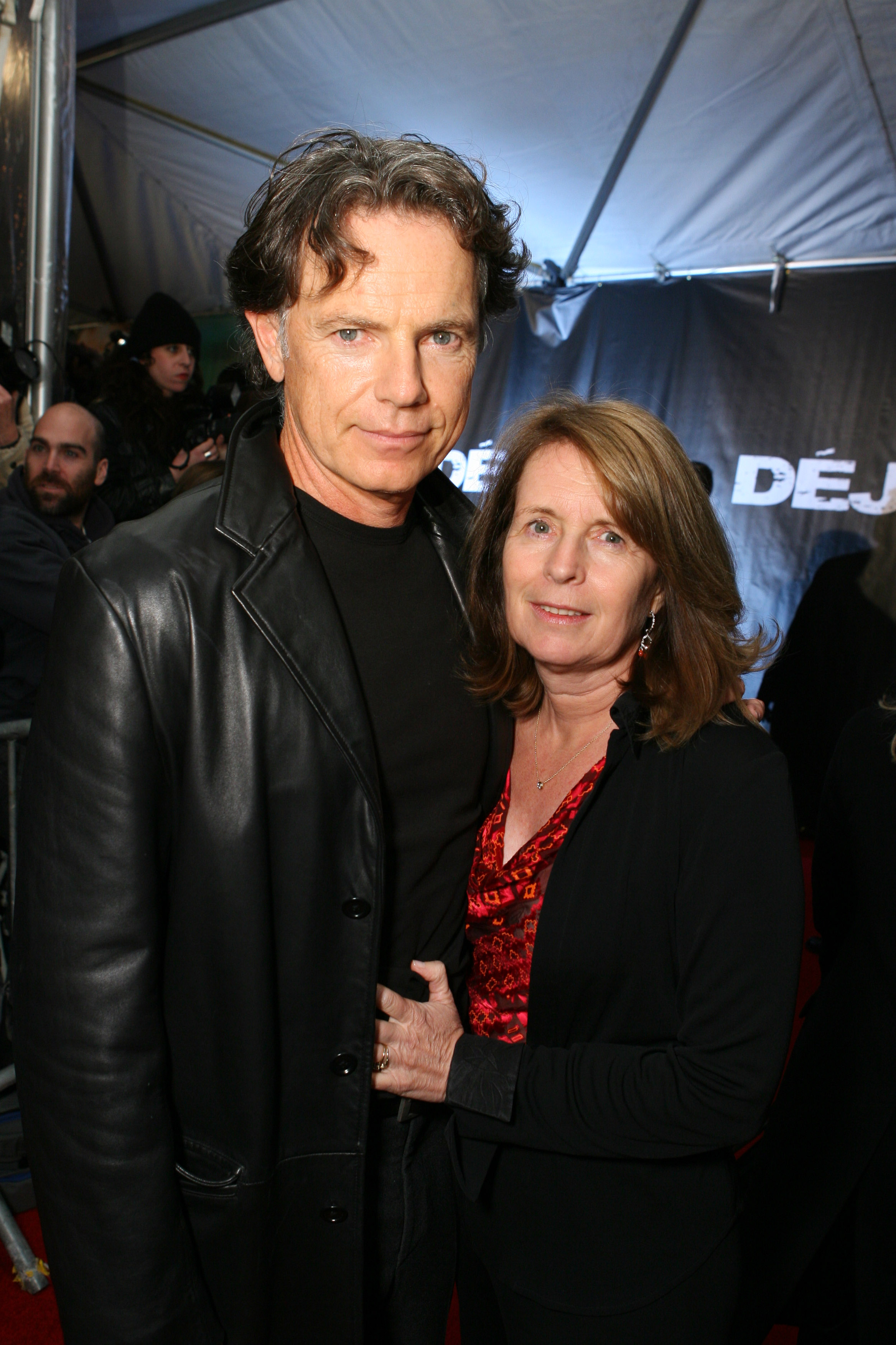 Bruce Greenwood and Susan Devlin at the premiere of "Deja Vu" on November 20, 2006, in New York. | Source: Getty Images