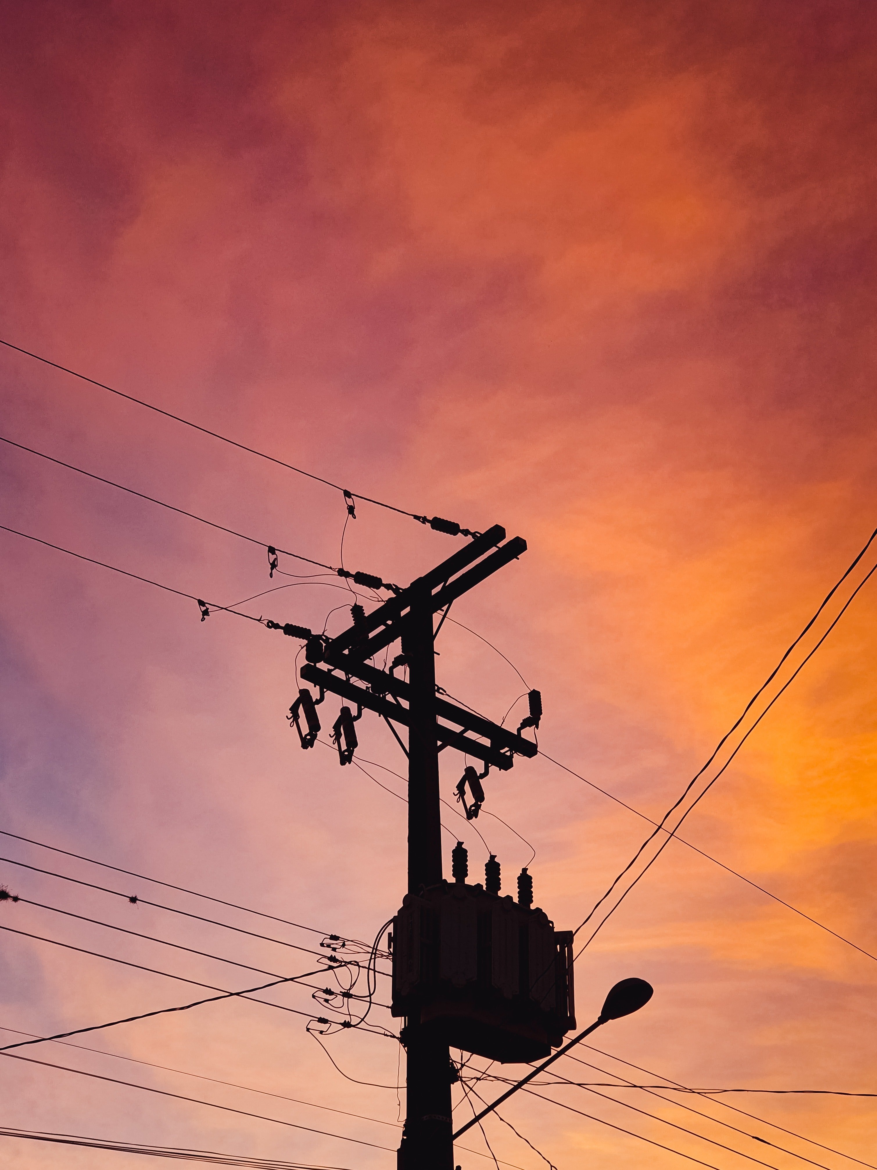 Silhouette of a utility post. | Source: Pexels.