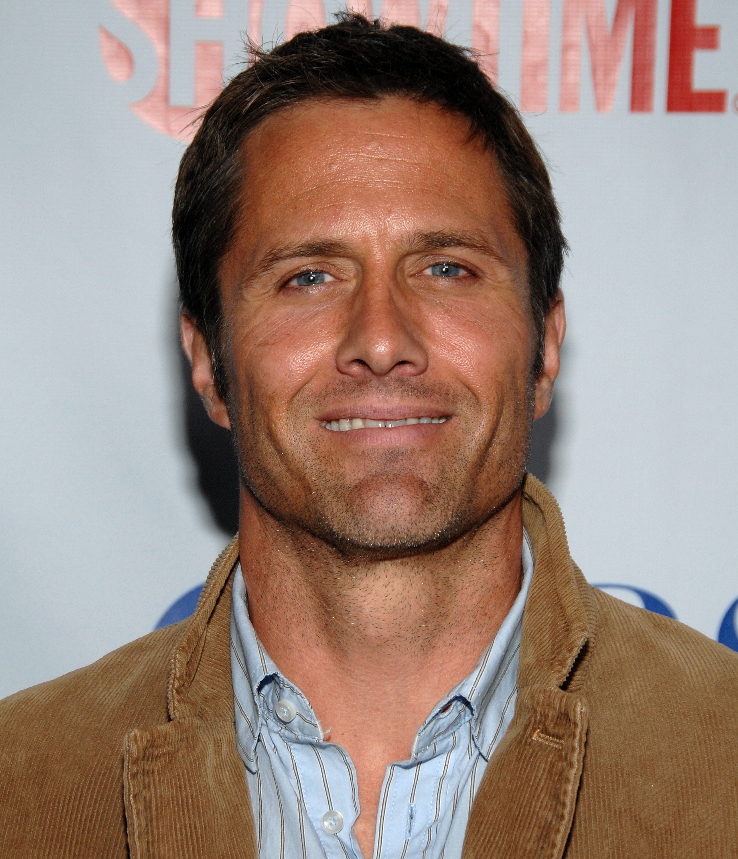 Rob Estes attends the CBS, CW and Showtime Press Tour Stars party on July 18, 2008 | Source: Getty Images