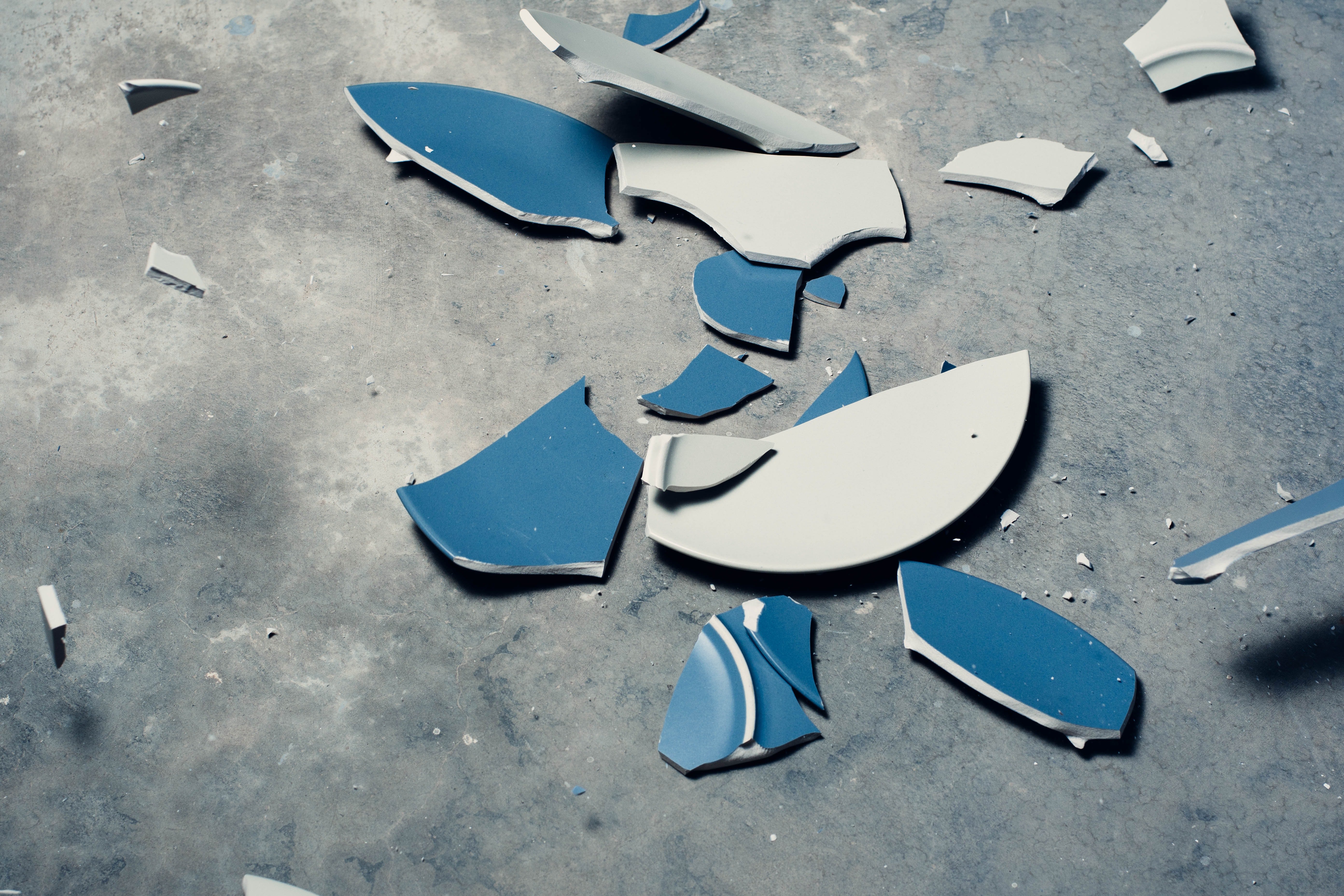 OP's stepdaughter often made a mess by breaking & throwing his things around | Source: Unsplash 