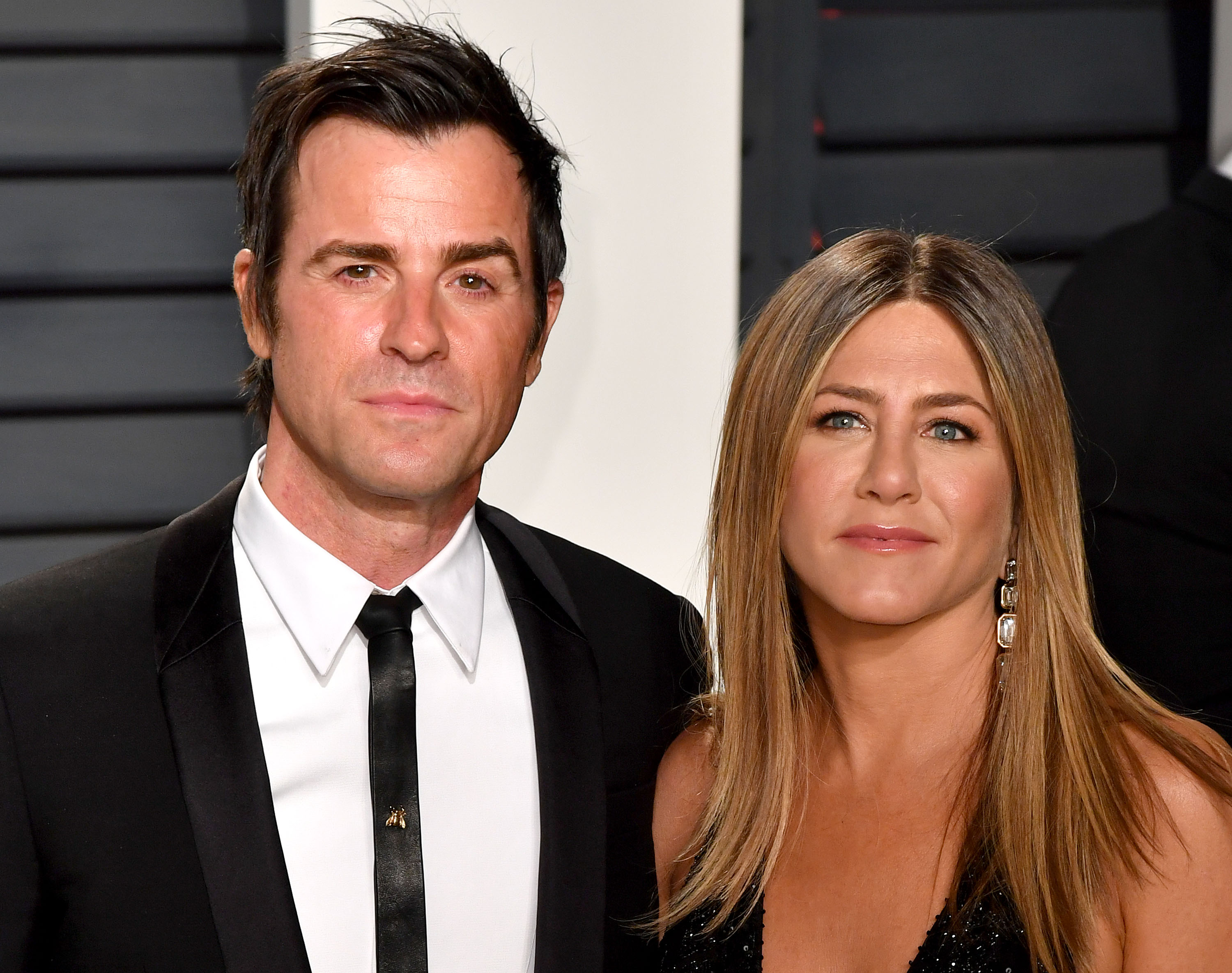 Justin Theroux and Jennifer Aniston at the 2017 Vanity Fair Oscar Party on February 26, 2017, in Beverly Hills, California. | Source: Getty Images