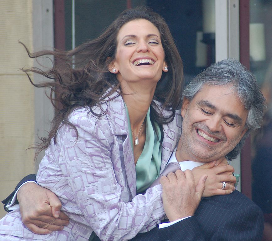 Andrea Bocelli with then fiancée Veronica Berti at a ceremony for Bocelli to receive a star on the Hollywood Walk of Fame in March 2010. | Photo: Wikimedia Commons