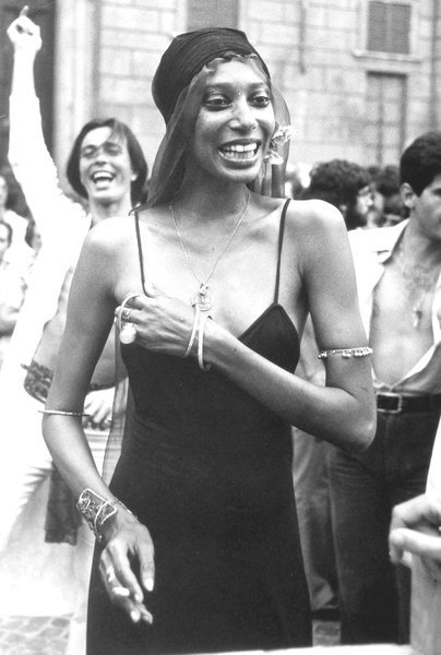 Donyale Luna, modelo estadounidense y primera modelo negra en aparecer en la portada de una revista. | Imagen: Wikipedia Donyale Luna, modelo estadounidense y primera modelo negra en aparecer en la portada de una revista. | Imagen: Wikipedia