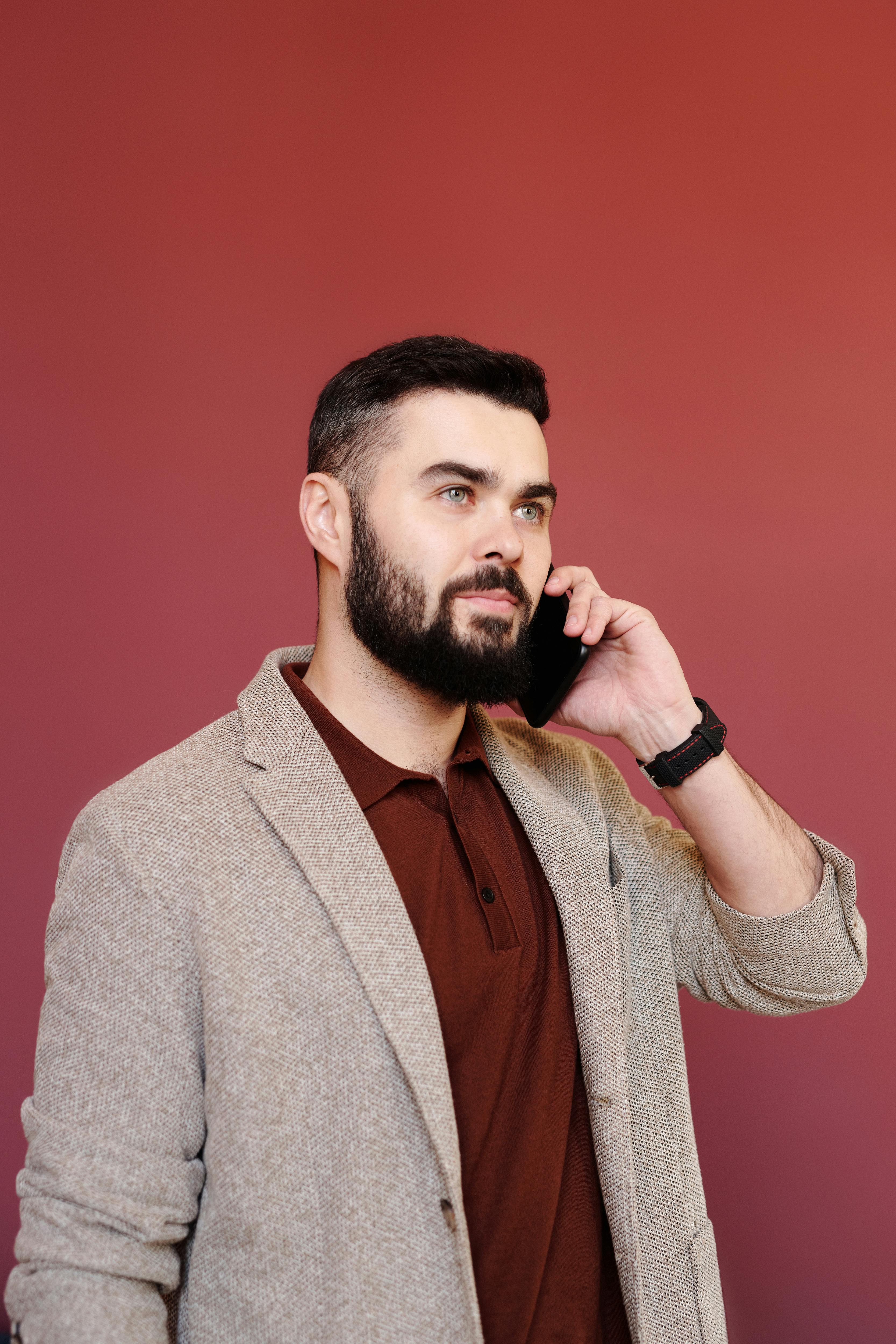 A man making a phone call. For illustration purposes only | Source: Pexels