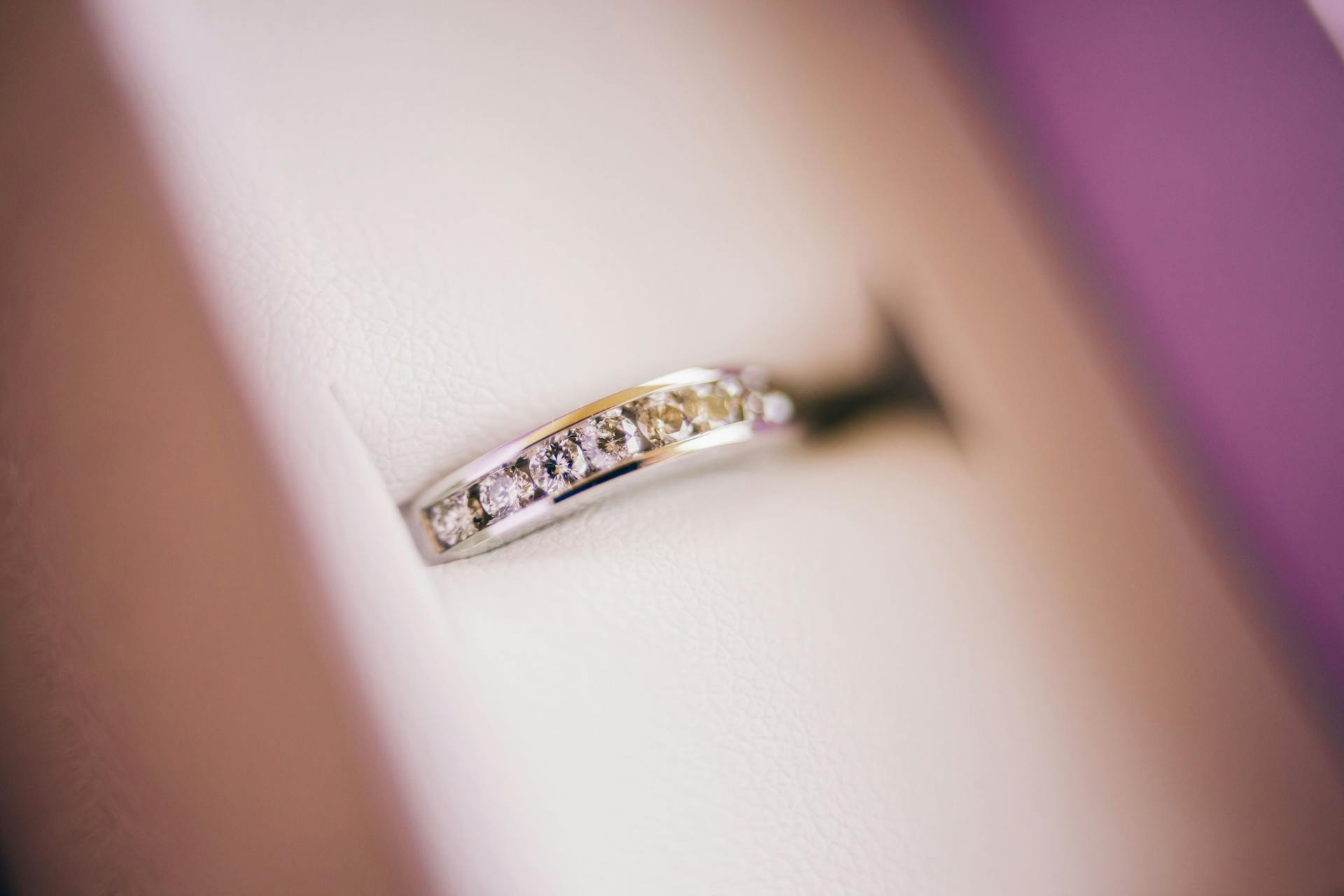 Engagement ring | Source: Pexels