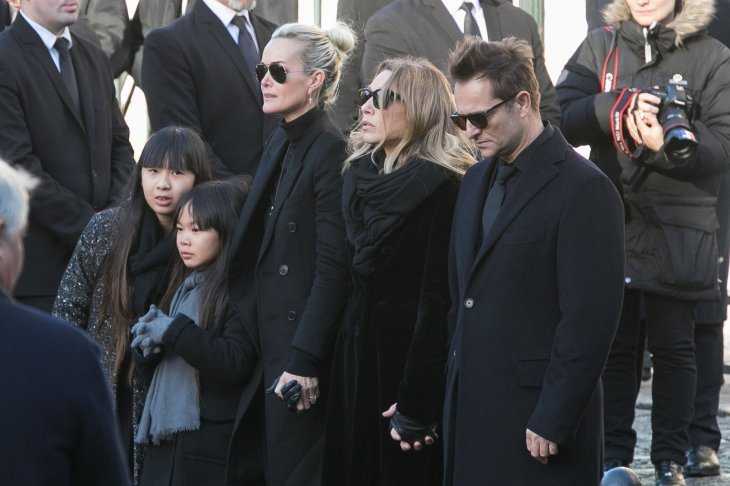 Le clan Hallyday lors des funérailles de Johnny. | Shutterstock