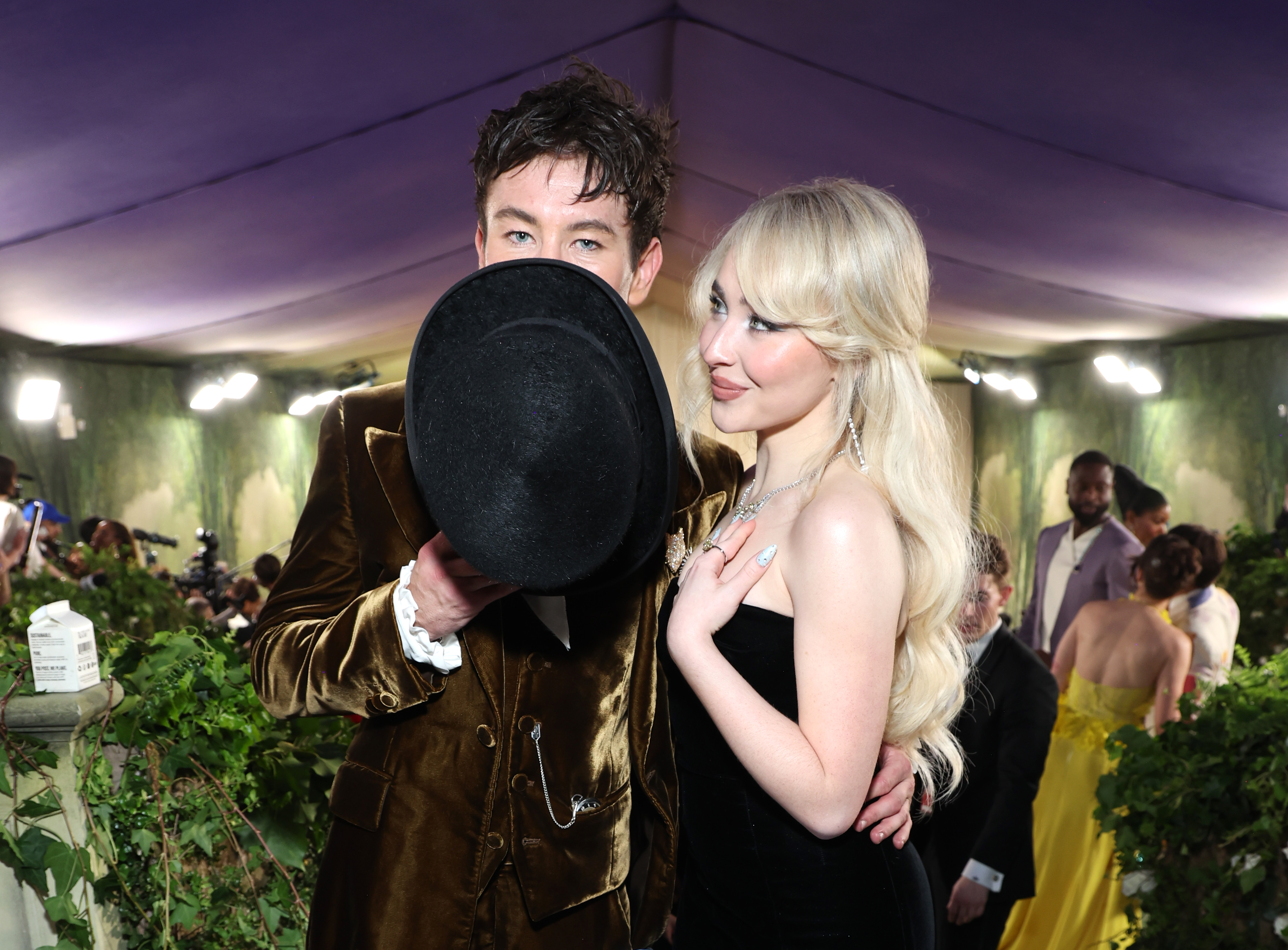 Barry Keoghan and Sabrina Carpenter attend the 2024 Met Gala | Source: Getty Images